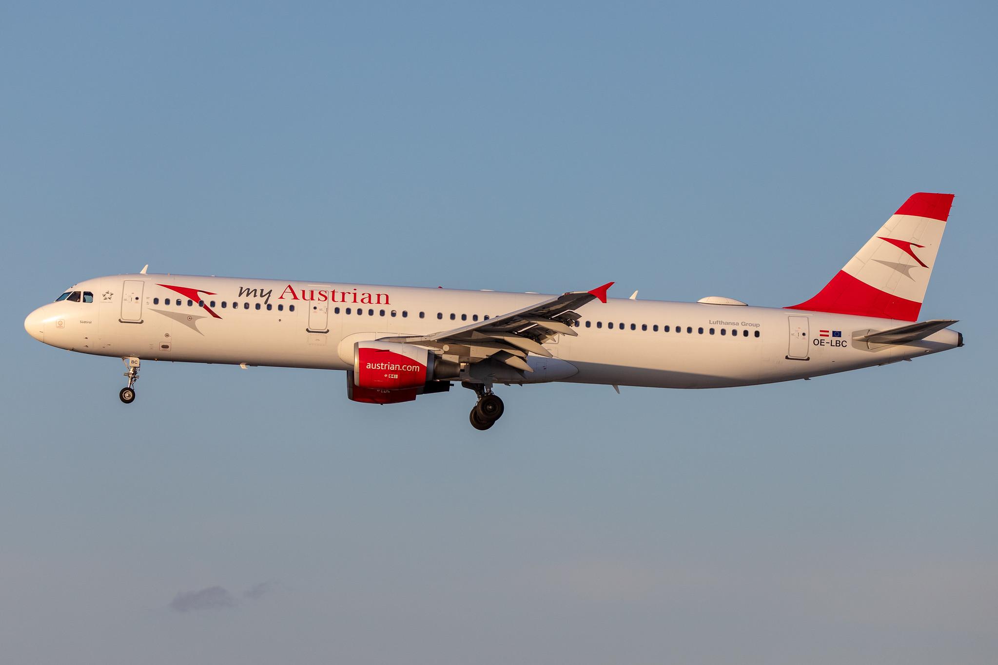 Hamburg Airport: Austrian Airlines (OS / AUA) |  Airbus A321-111 A321 | OE-LBC | MSN 0581