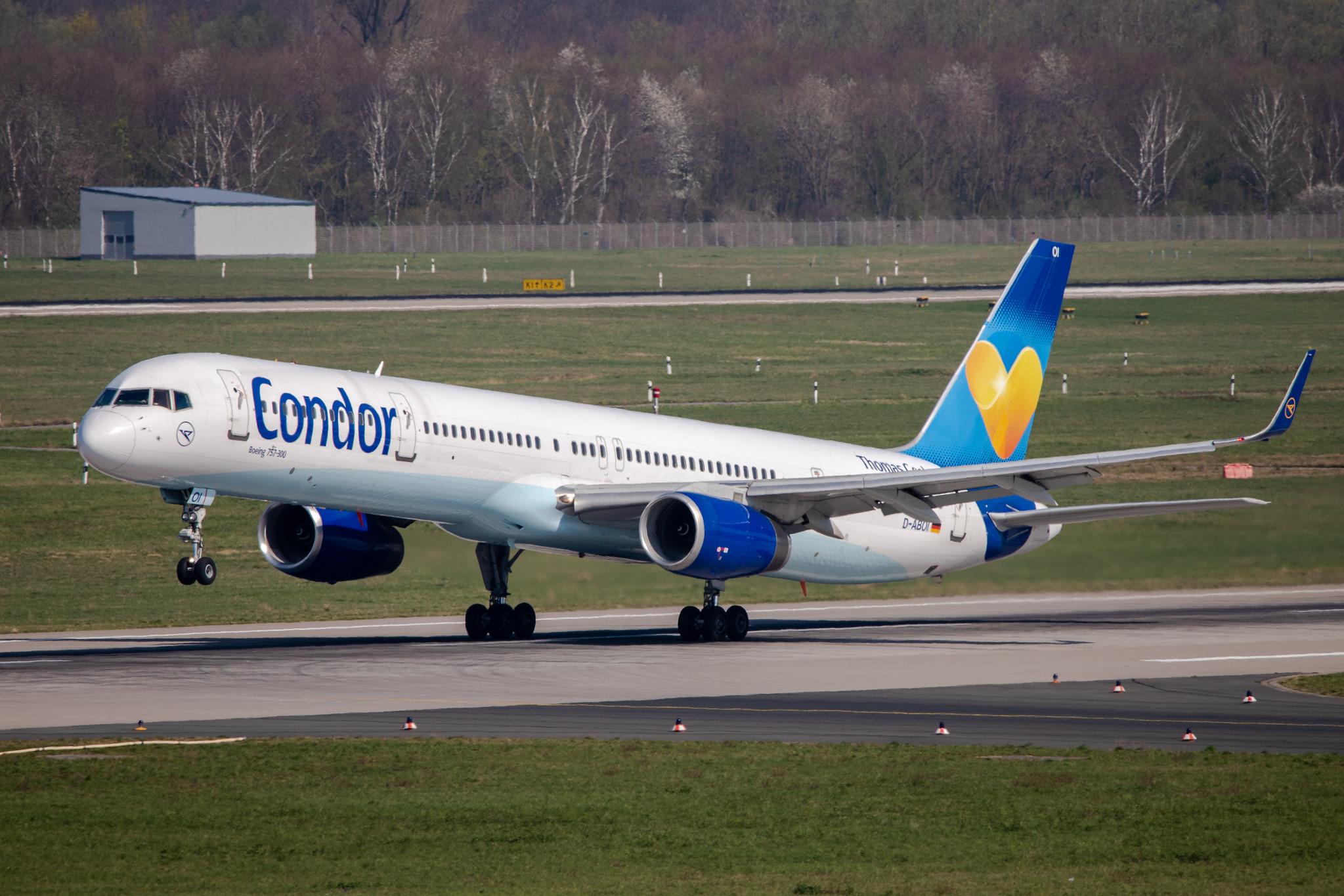 Düsseldorf Airport: Condor (DE / CFG) |  Boeing 757-330 B753 | D-ABOI | MSN 29018