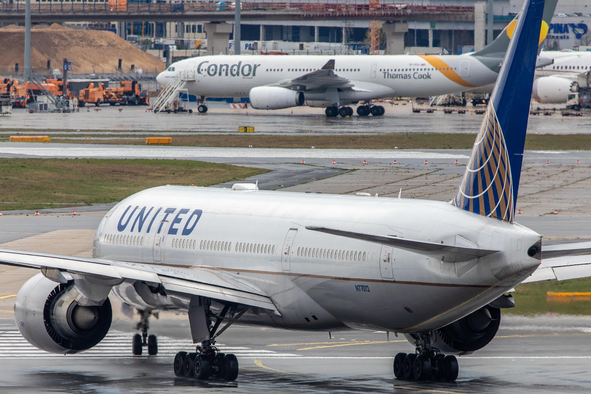 Frankfurt Airport: United Airlines (UA / UAL) |  Boeing 777-224(ER) B772 | N77012 | MSN 29860