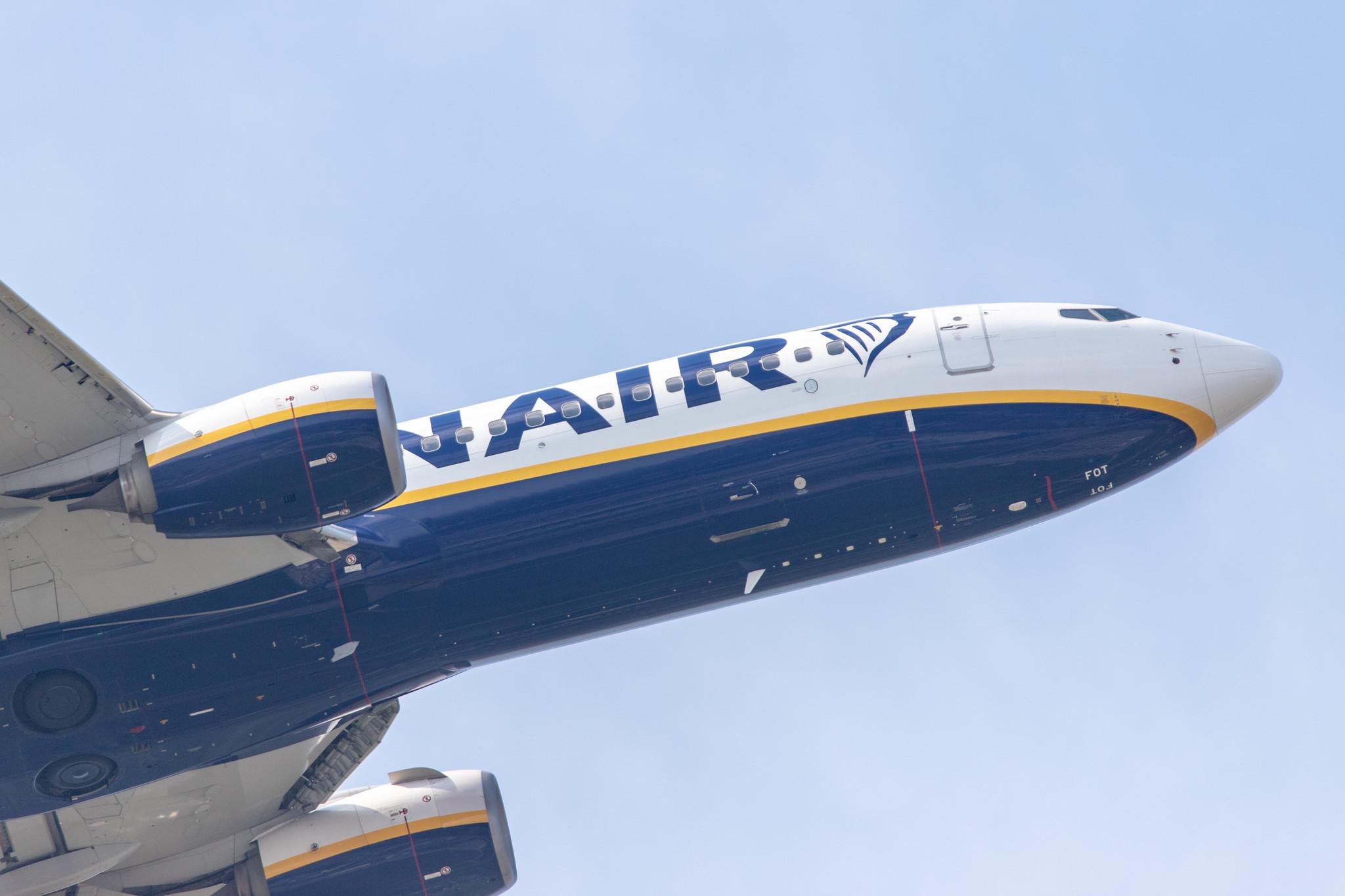 Hamburg Airport: Ryanair (FR / RYR) |  Boeing 737-8AS B738 | EI-FOT | MSN 44730
