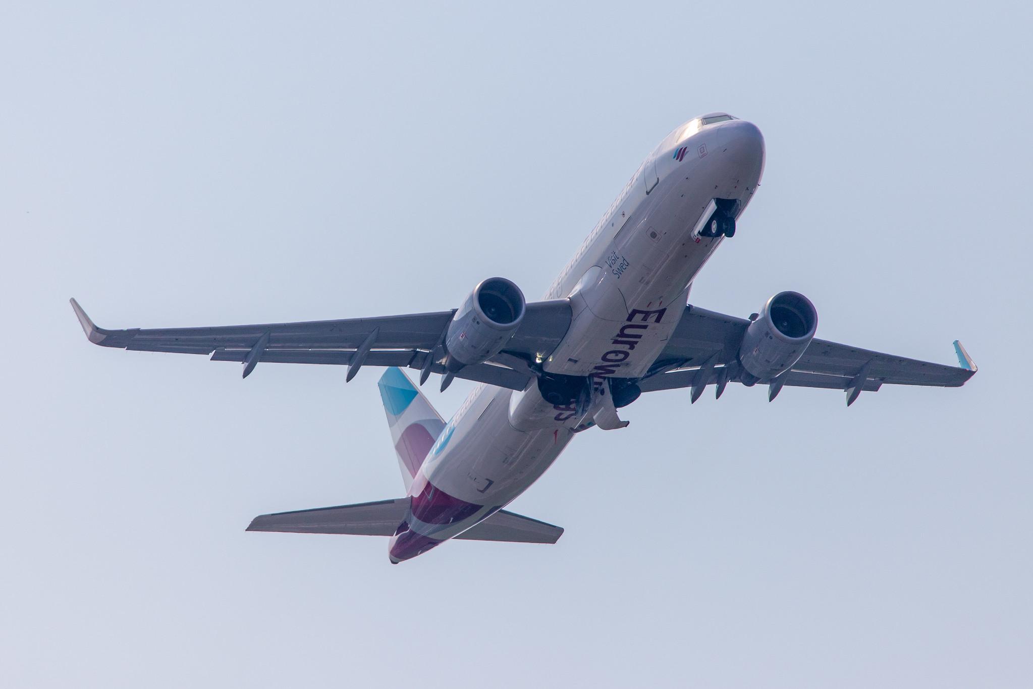Hamburg Airport: Eurowings (EW / EWG) |  Livery: Visit Sweden/Göteborg Livery |  Airbus A320-214 A320 | D-AEWG | MSN 7121