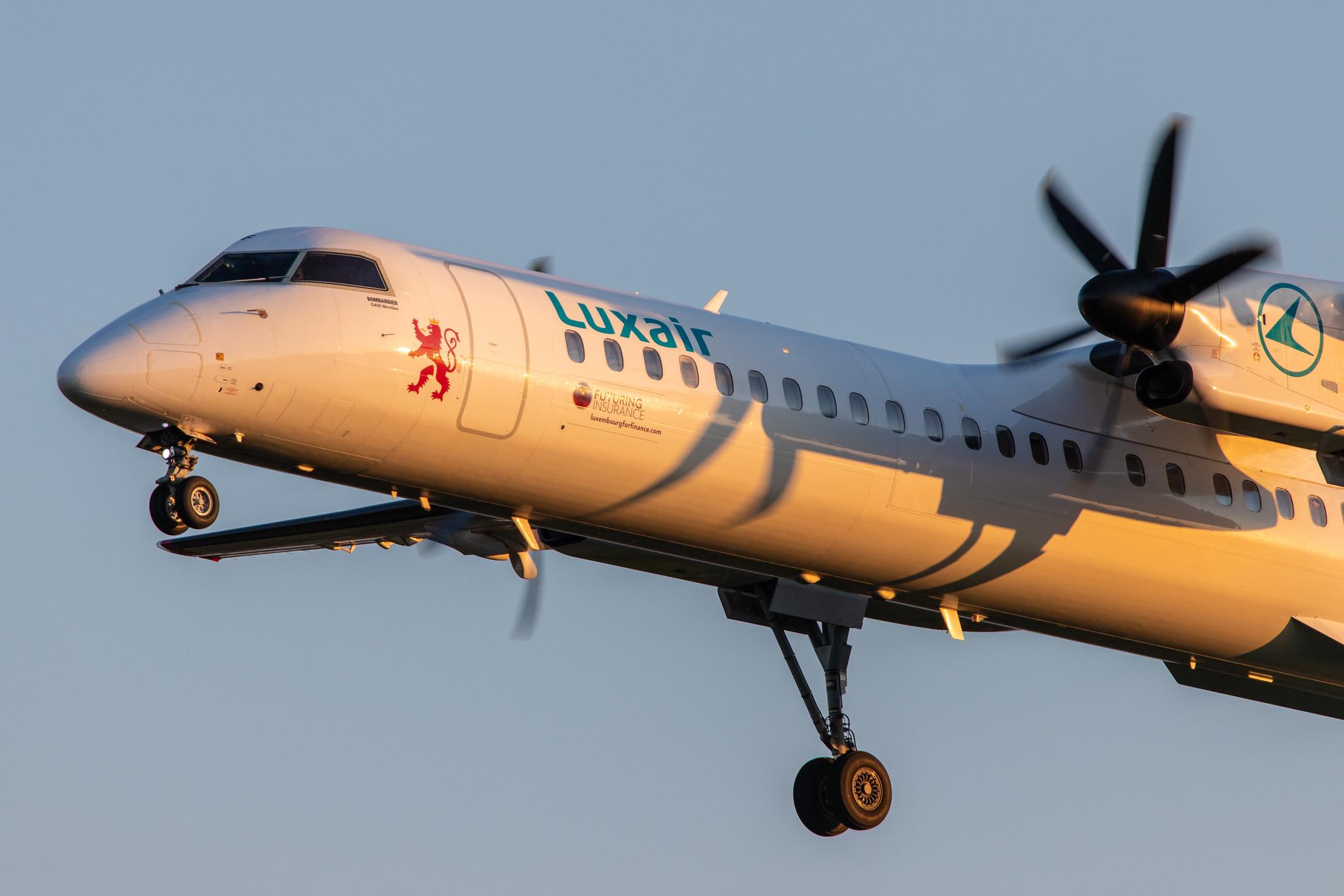 Hamburg Airport: Luxair (LG / LGL) | De Havilland Canada Dash 8-400 DH8D | LX-LGE | MSN 4284