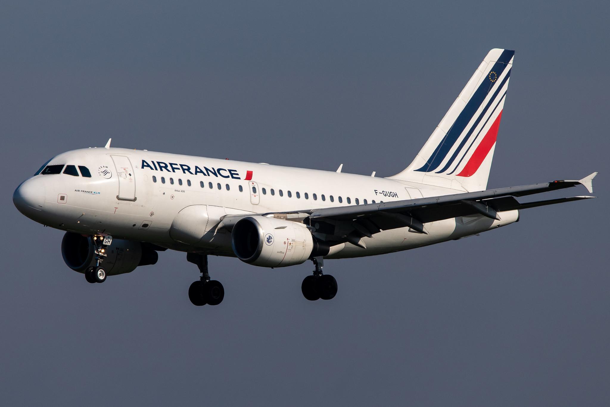 Hamburg Airport: Air France (AF / AFR) |  Airbus A318-111 A318 | F-GUGH | MSN 2344