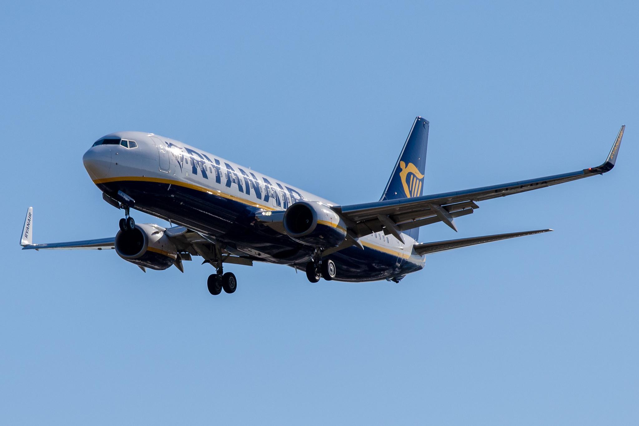 Hamburg Airport: Ryanair (FR / RYR) |  Boeing 737-8AS B738 | EI-FOA | MSN 44708