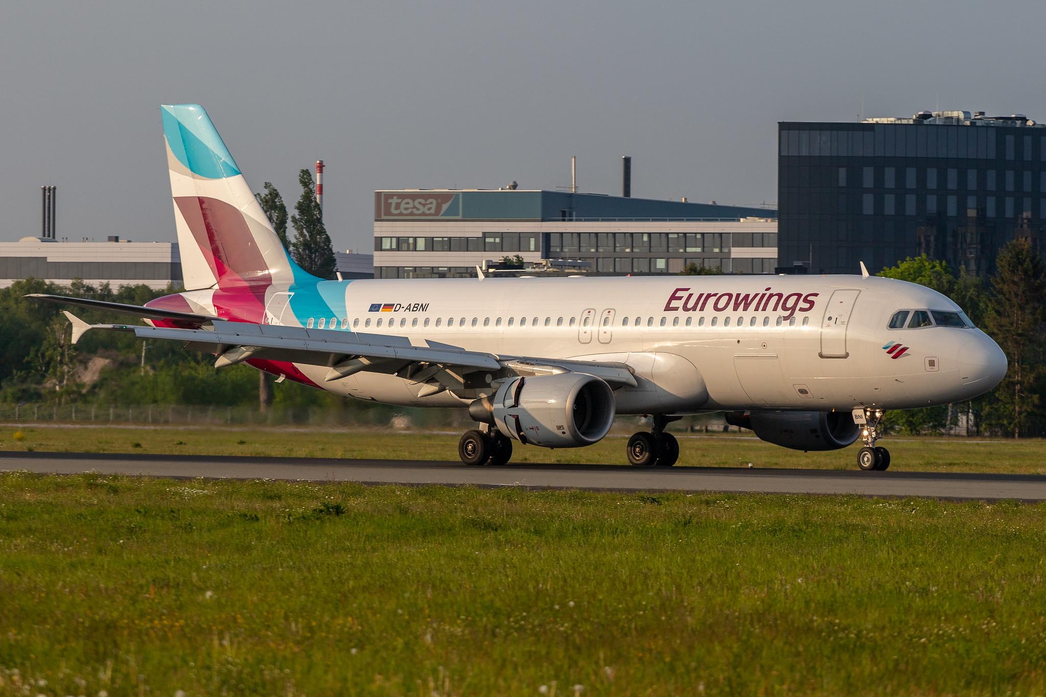 Hamburg Airport: Eurowings (EW / EWG) |  Airbus A320-214 A320 | D-ABNI | MSN 1717