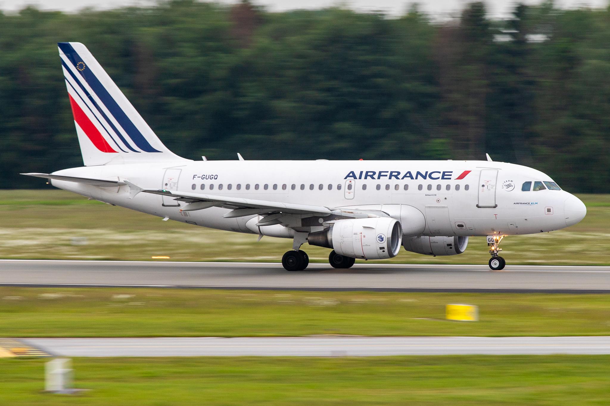 Hamburg Airport: Air France (AF / AFR) |  Airbus A318-111 A318 | F-GUGQ | MSN 2972