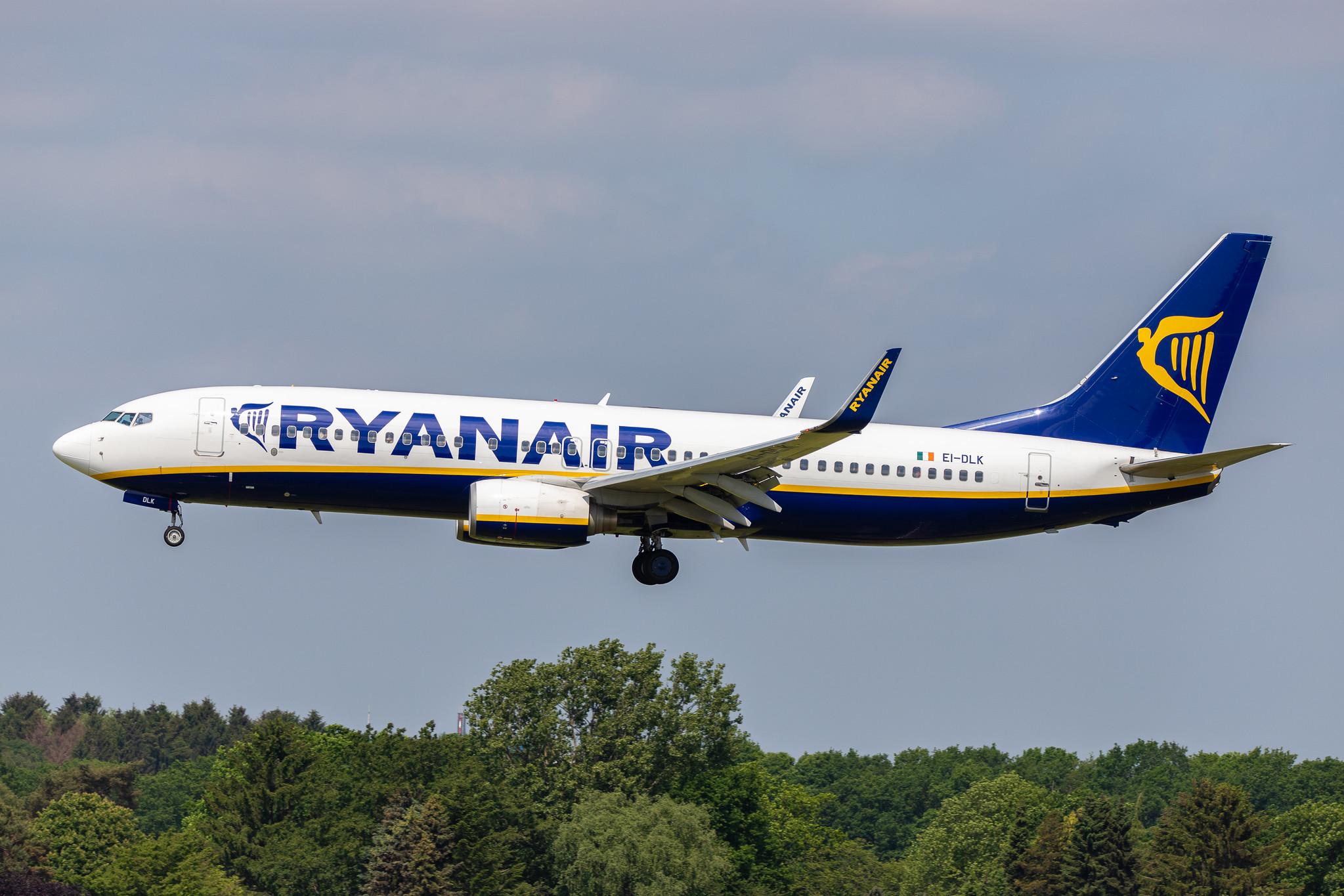 Hamburg Airport: Ryanair (FR / RYR) |  Boeing 737-8AS B738 | EI-DLK | MSN 33592