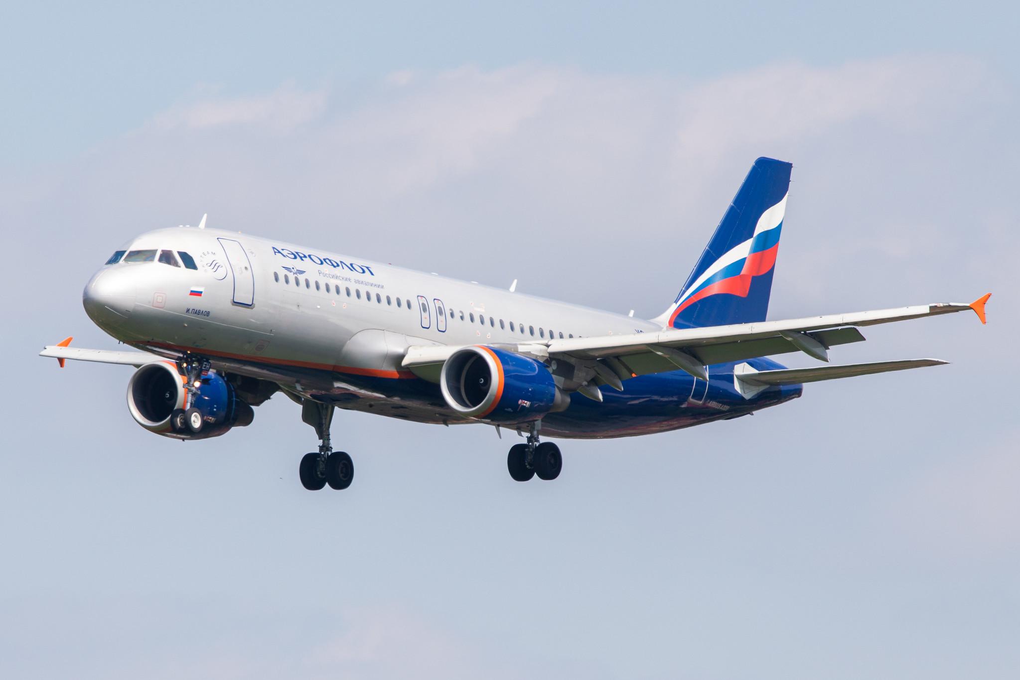 Hamburg Airport: Aeroflot (SU / AFL) |  Airbus A320-214 A320 | VQ-BEH | MSN 4133