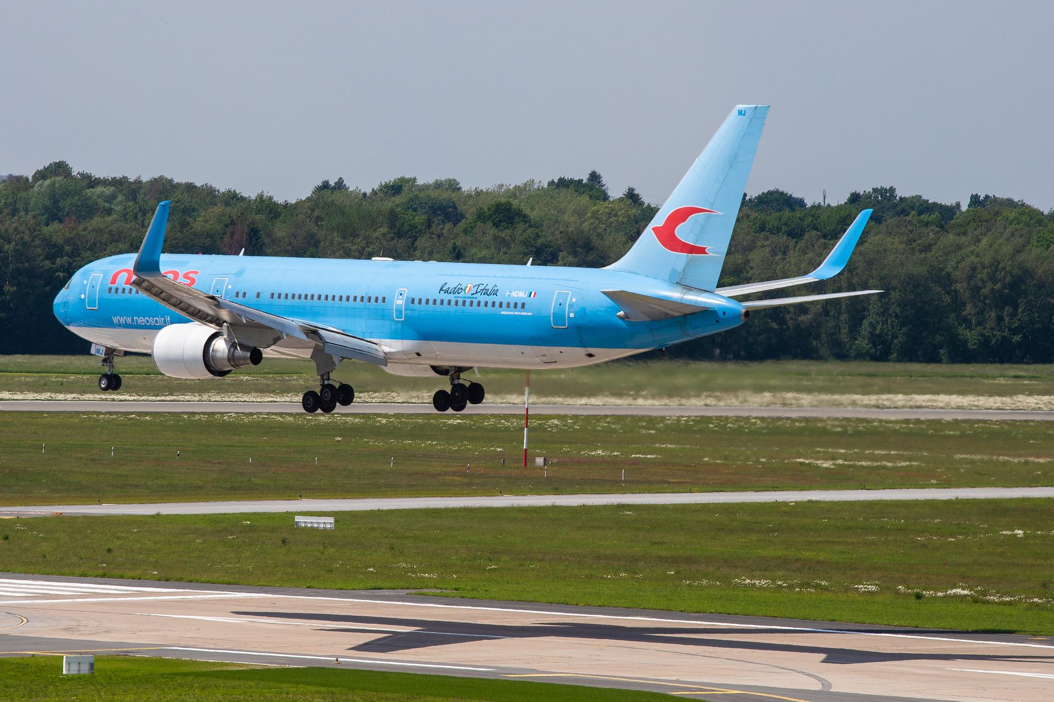 Hamburg Airport: Neos (NO / NOS) |  Boeing 767-306(ER) B763 | I-NDMJ | MSN 27958