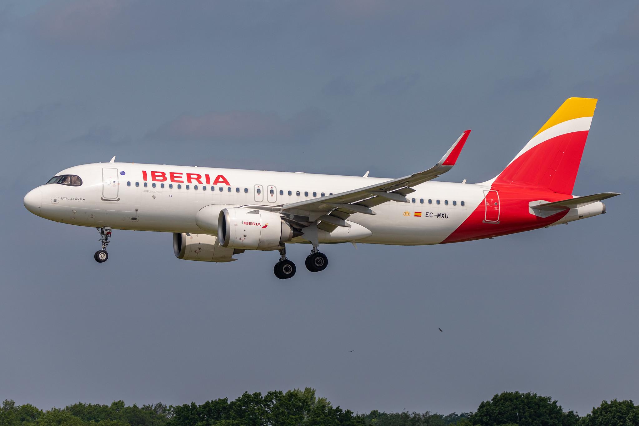 Hamburg Airport: Iberia (IB / IBE) |  Airbus A320-251N A20N | EC-MXU | MSN 8221