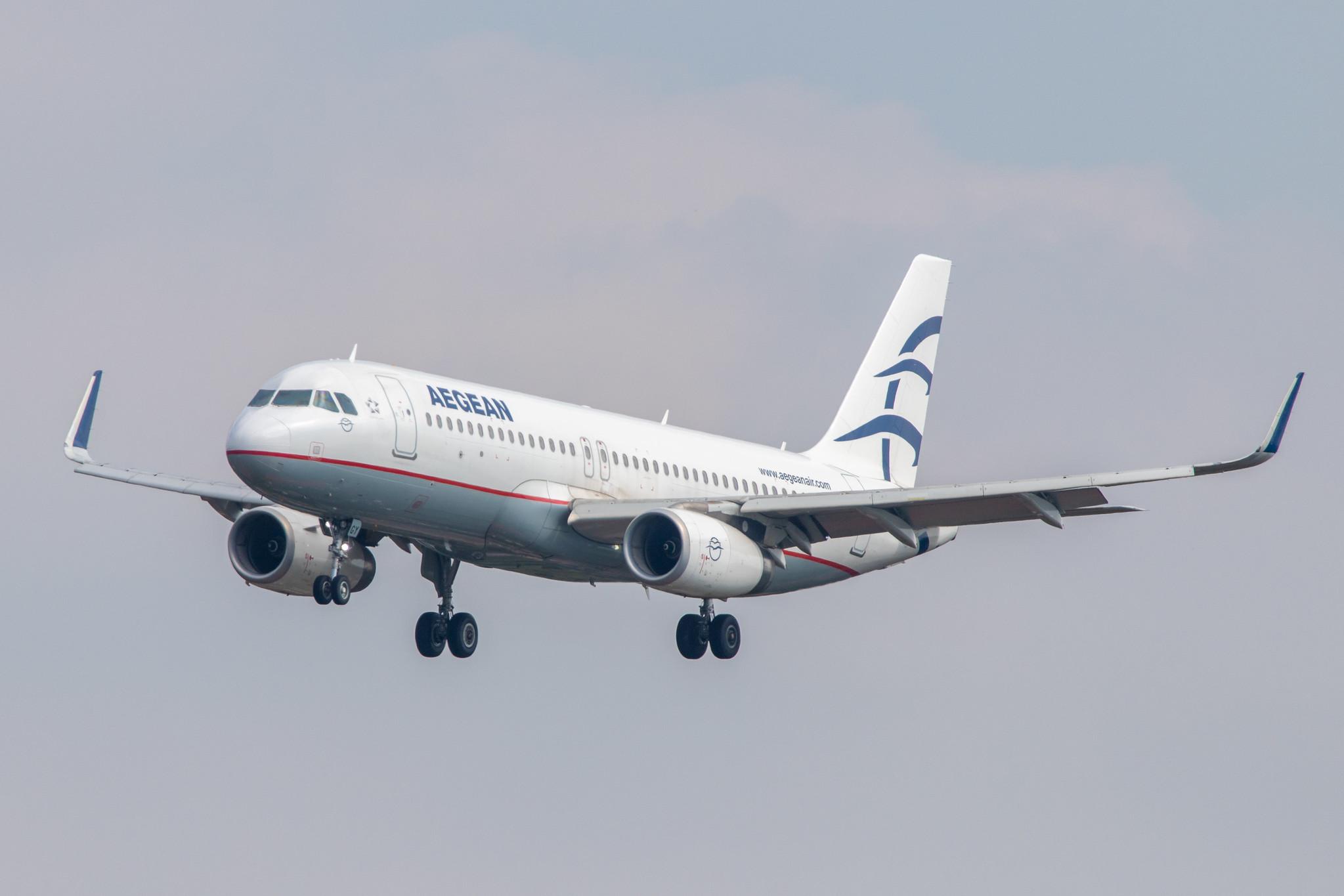 Hamburg Airport: Aegean Airlines (A3 / AEE) |  Airbus A320-232 A320 | SX-DGY | MSN 6611
