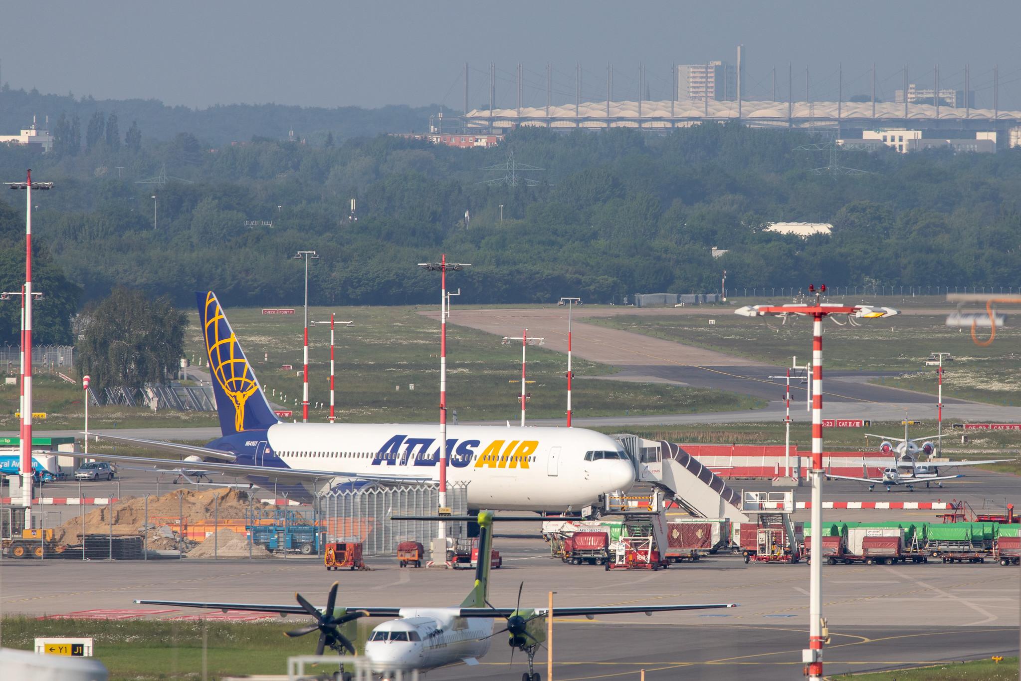 Hamburg Airport: Atlas Air (5Y / GTI) |  Boeing 767-38E(ER) B763 | N641GT | MSN 25132