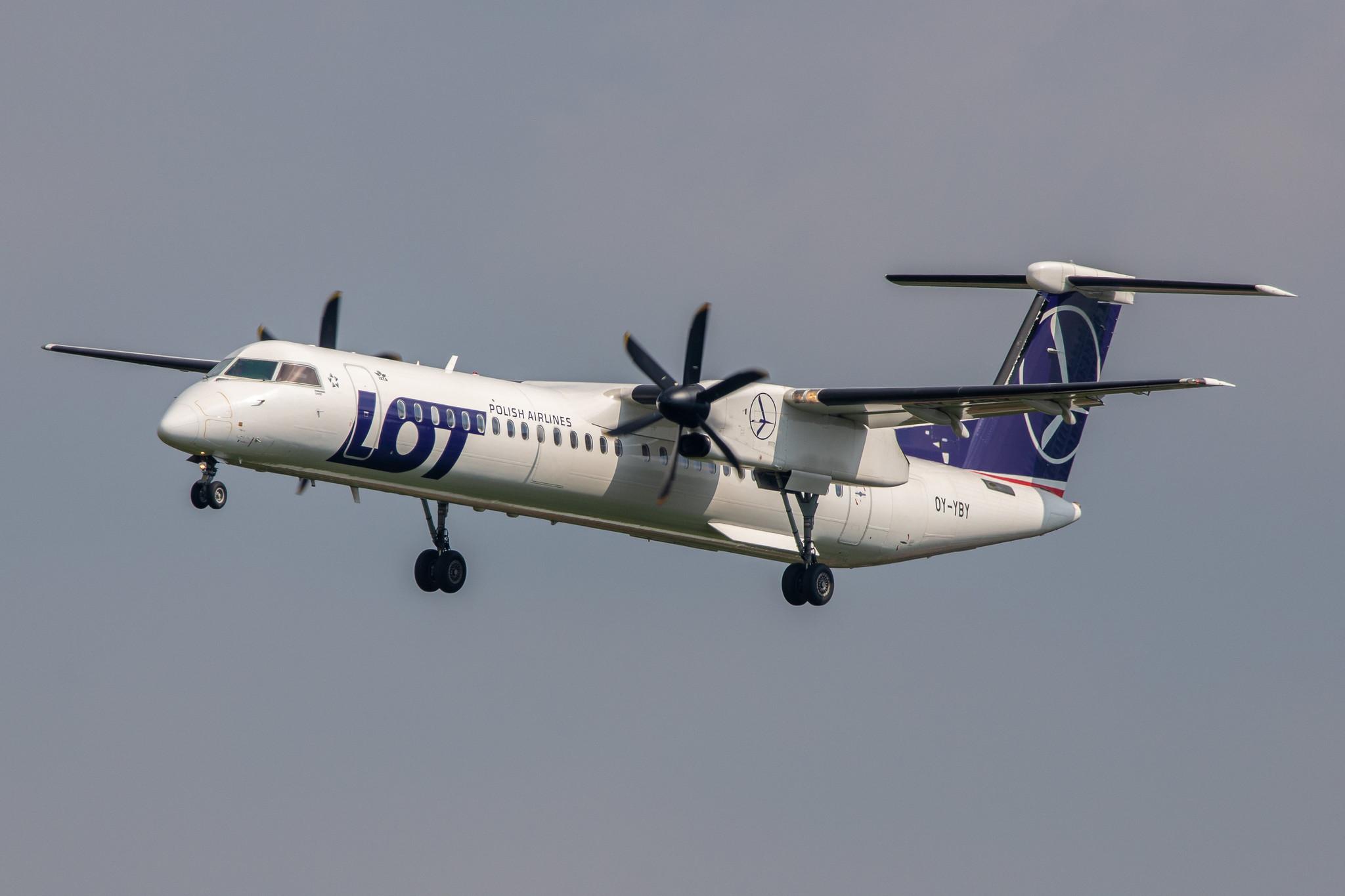 Hamburg Airport: LOT (LO / LOT) |  De Havilland Canada Dash 8-400 DH8D | OY-YBY | MSN 4152