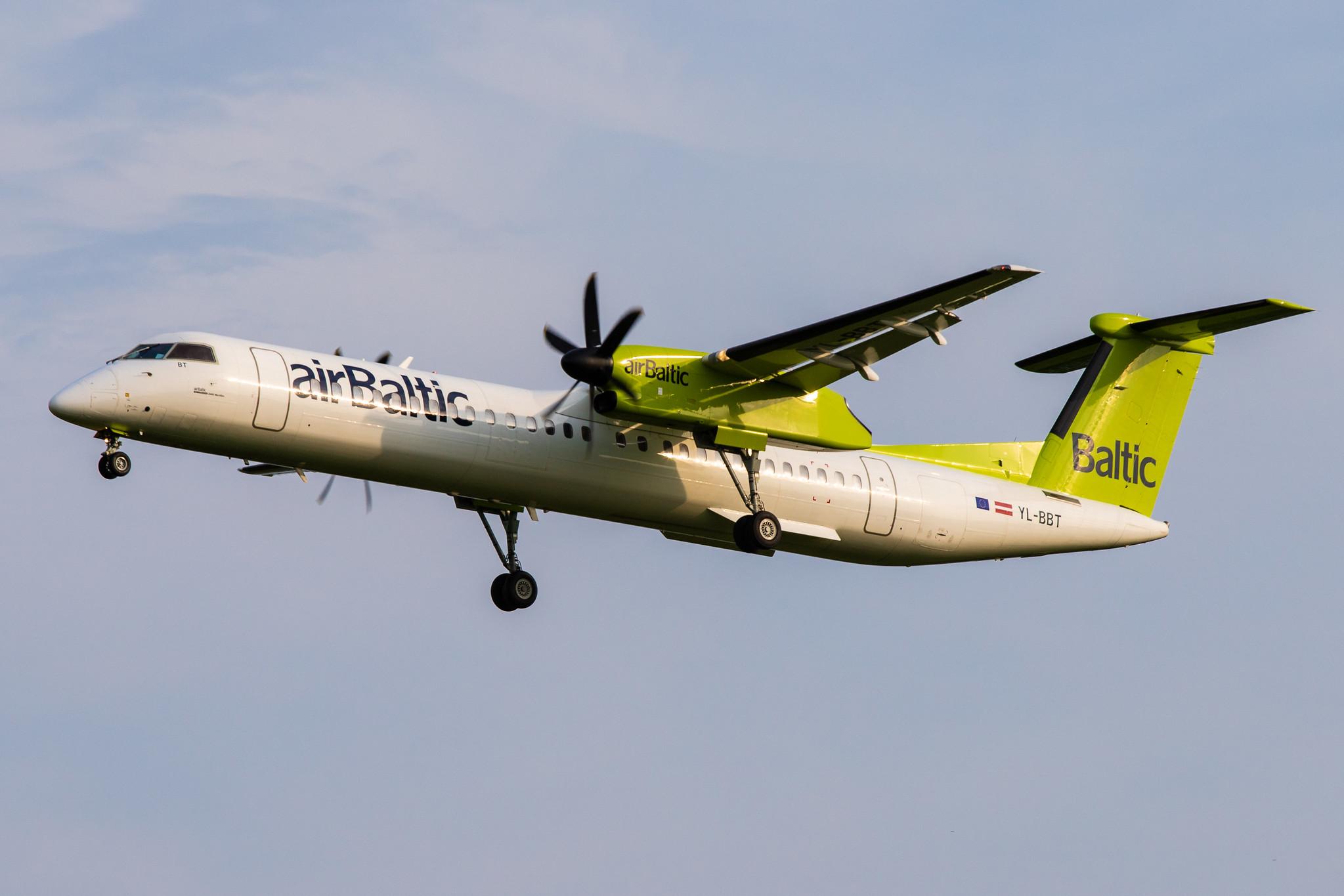 Hamburg Airport: Air Baltic (BT / BTI) |  De Havilland Canada Dash 8-400 DH8D | YL-BBT | MSN 4438