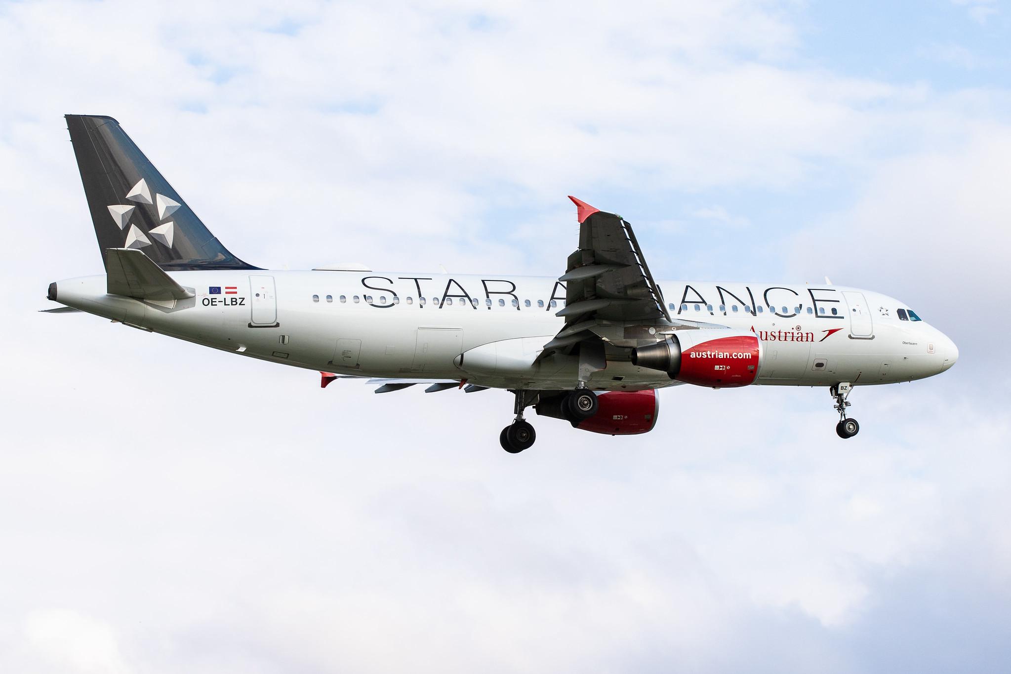 Hamburg Airport: Austrian Airlines (OS / AUA) |  Livery: Star Alliance Livery |  Airbus A320-214 A320 | OE-LBZ | MSN 5181