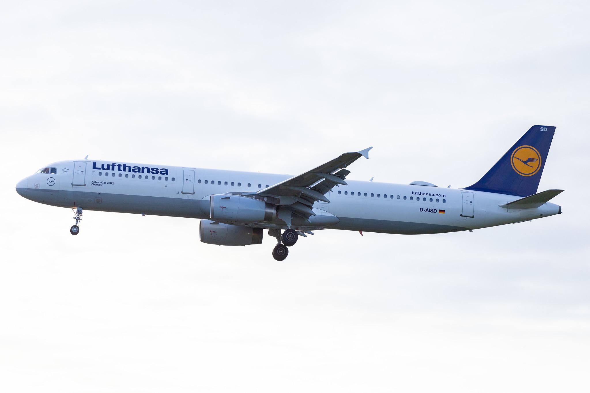 Hamburg Airport: Lufthansa (LH / DLH) |  Airbus A321-231 A321 | D-AISD | MSN 1188