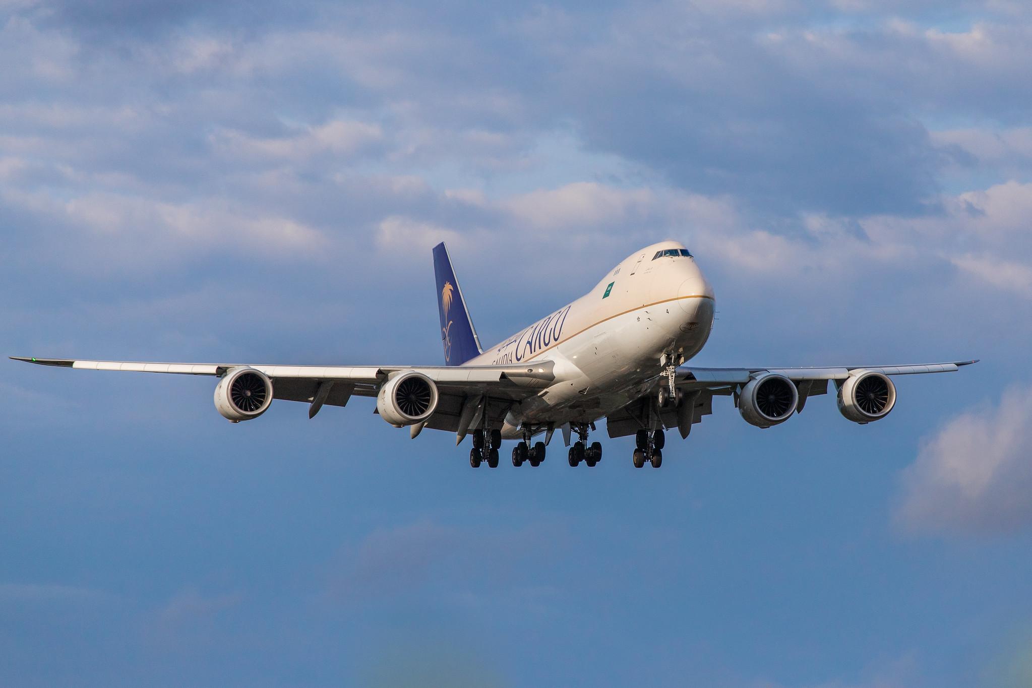 Hamburg Airport: Saudia Cargo (SV / SVA) | Operator: Saudia |  Boeing 747-87U(F) B748 | HZ-AI4 | MSN 37563