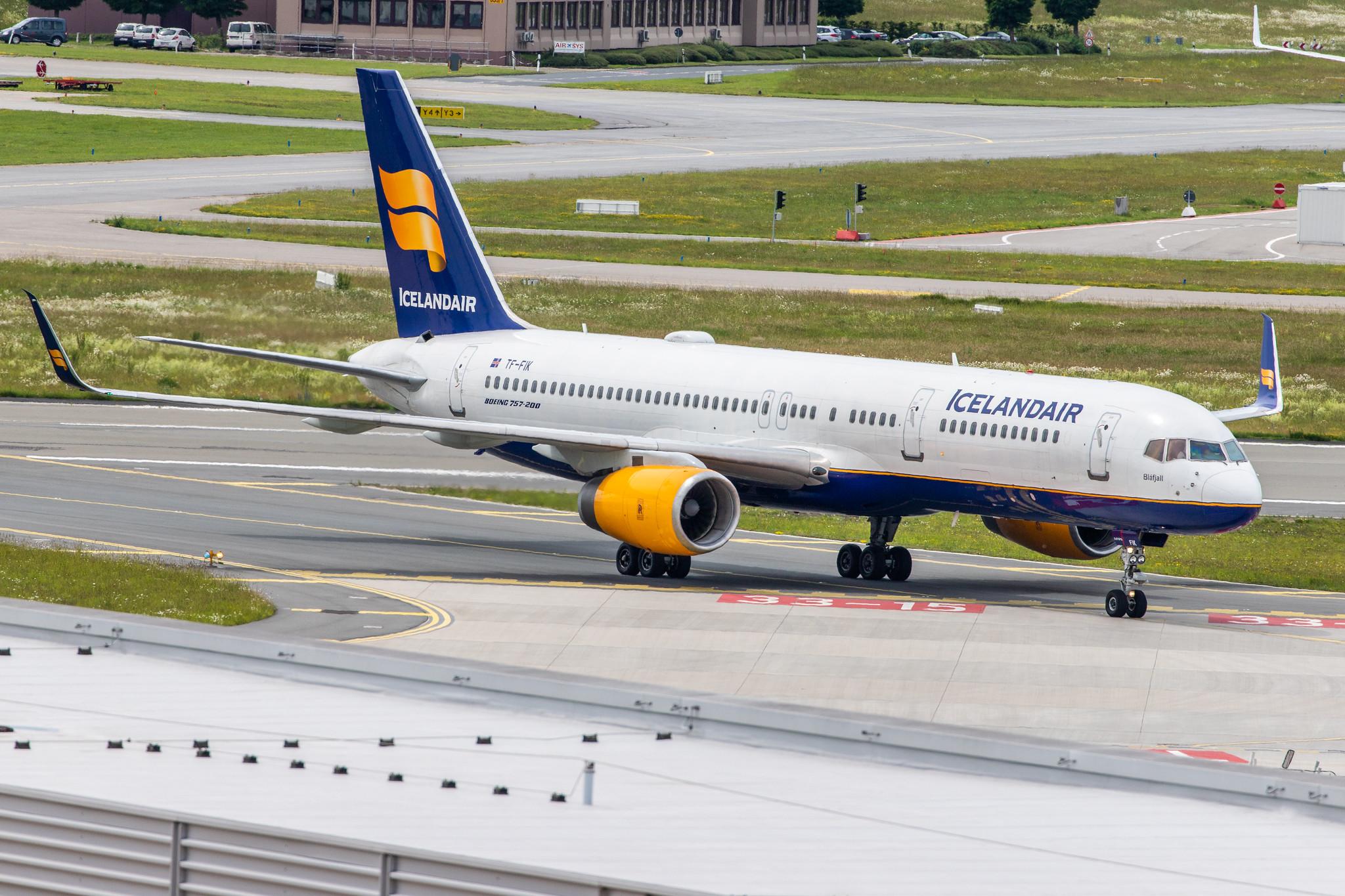 Hamburg Airport: Icelandair (FI / ICE) |  Boeing 757-256 B752 | TF-FIK | MSN 26254