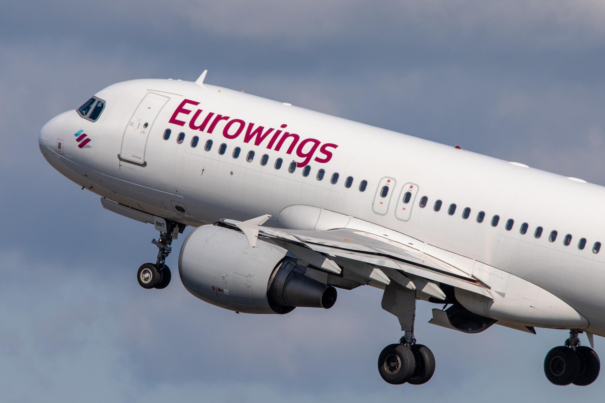 Flughafen Berlin Tegel (TXL): Eurowings Airbus A320-214 A320 operated by Germanwings D-ABNT MSN 2562
