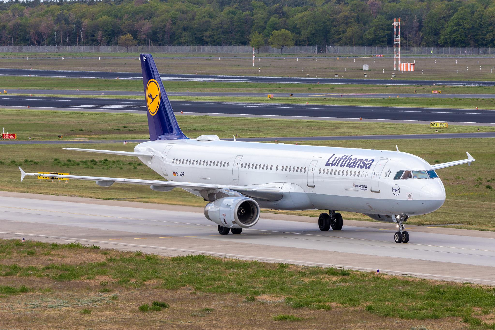 Flughafen Berlin Tegel (TXL): Lufthansa Airbus A321-131 A321 D-AIRF MSN 0493