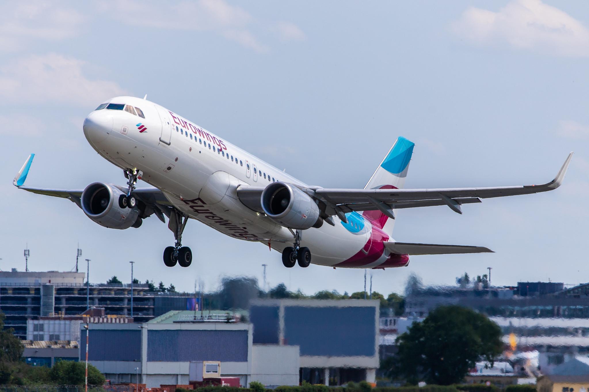 Hamburg Airport: Eurowings (EW / EWG) |  Airbus A320-214 A320 | D-AEWQ | MSN 7398