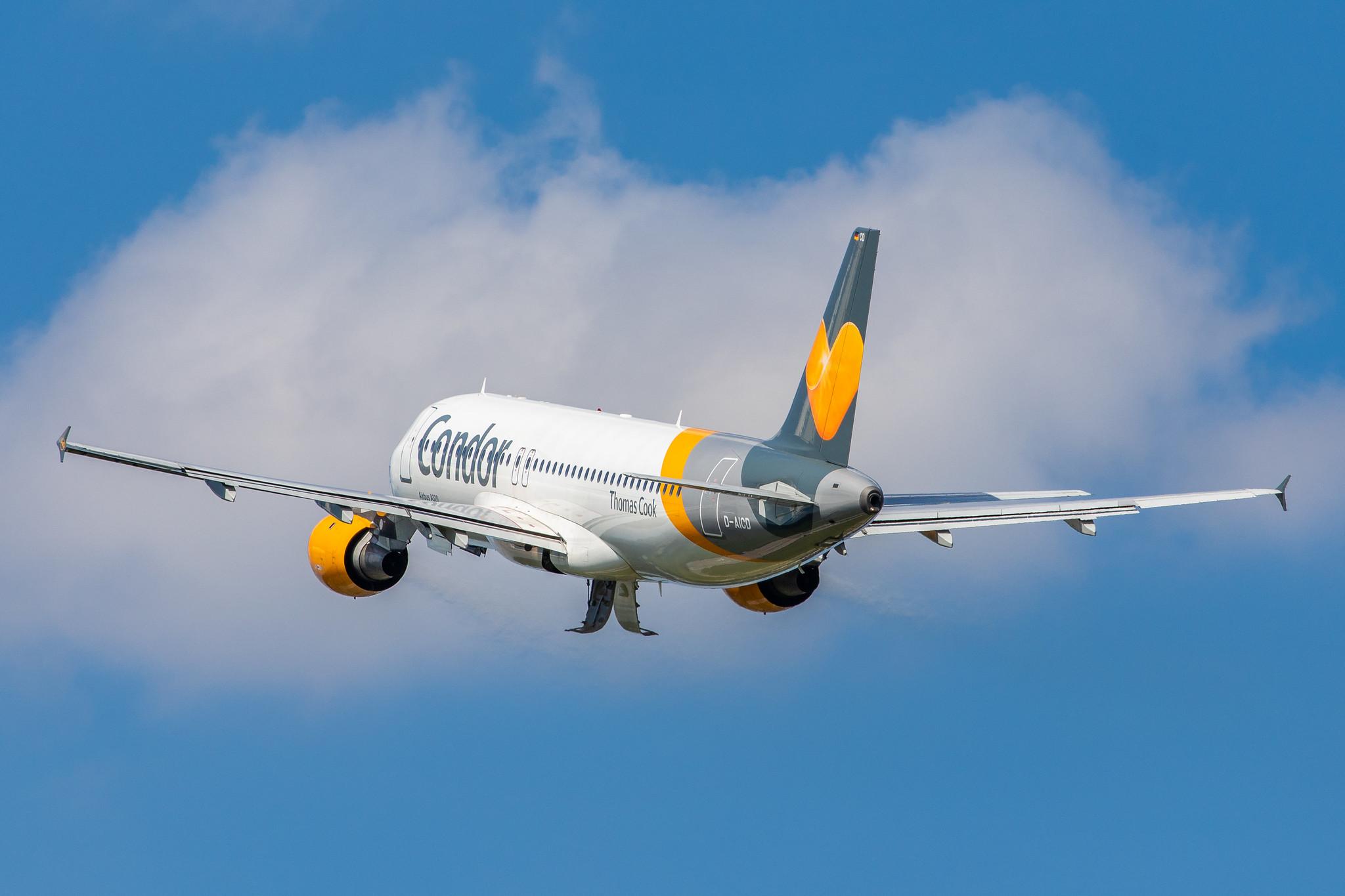 Hamburg Airport: Condor (DE / CFG) |  Airbus A320-212 A320 | D-AICD | MSN 0884