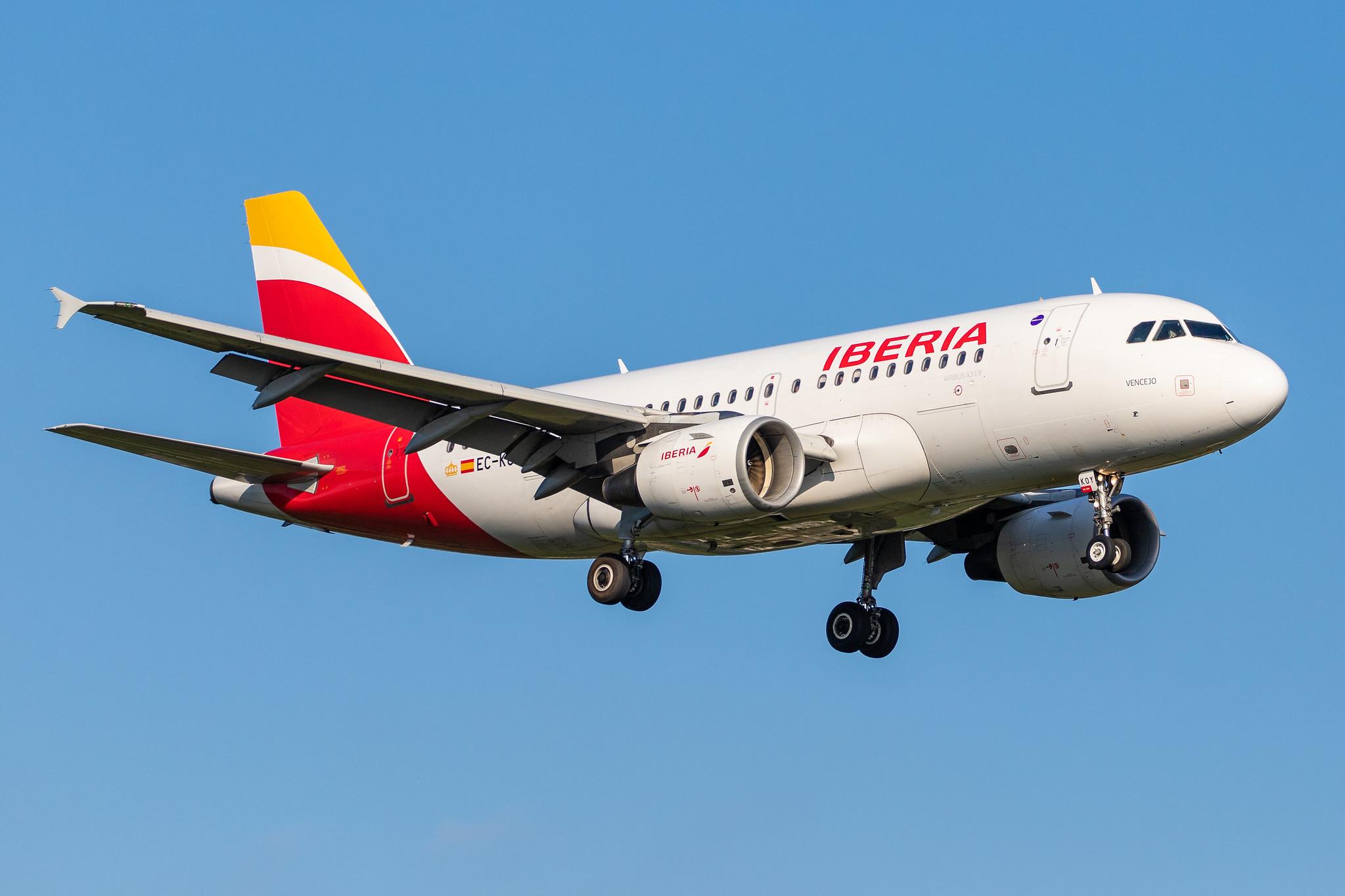 Hamburg Airport: Iberia (IB / IBE) |  Airbus A319-111 A319 | EC-KOY | MSN 3443