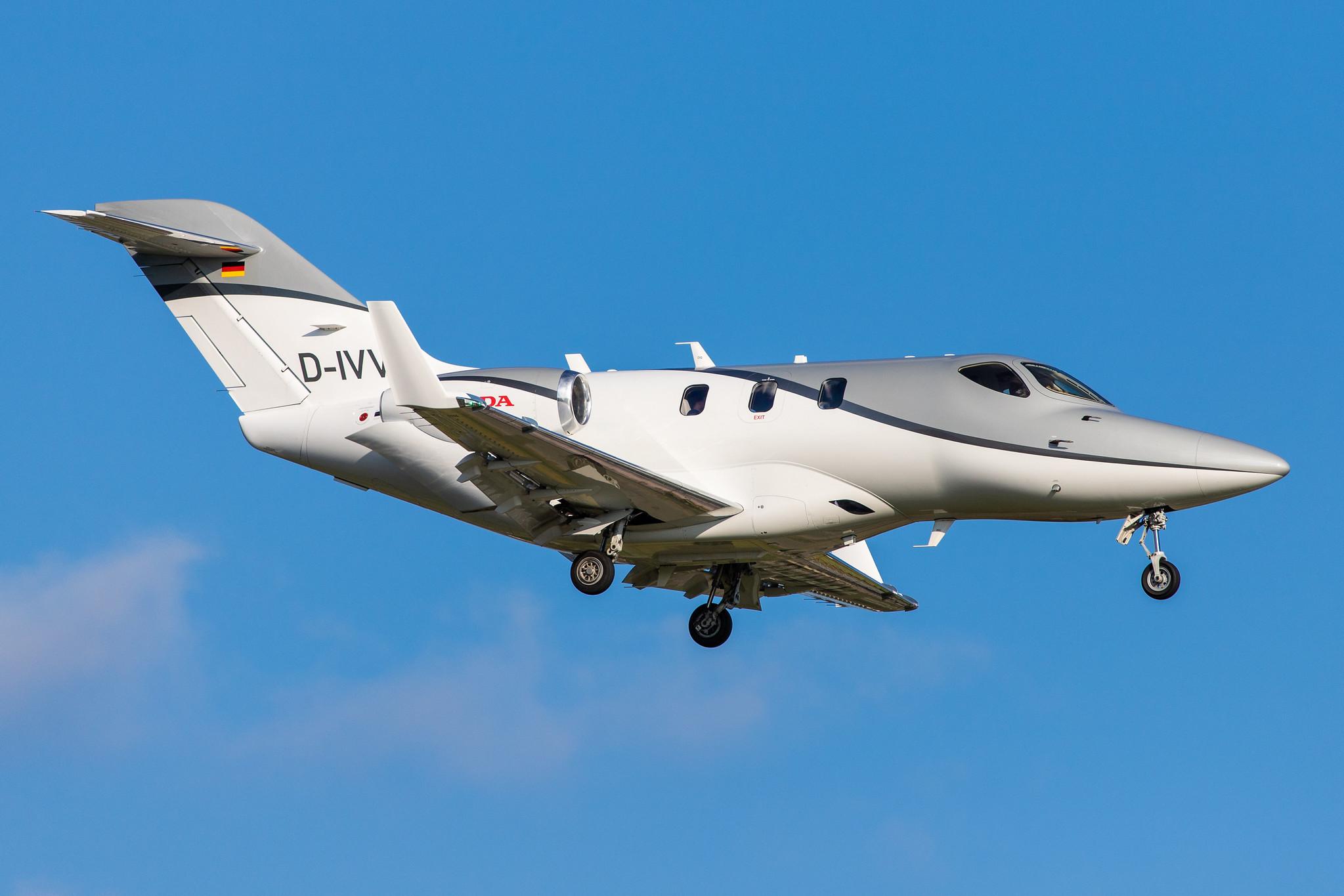 Hamburg Airport: Private owner |  Honda HA-420 HondaJet HDJT | D-IVVV | MSN 42000060