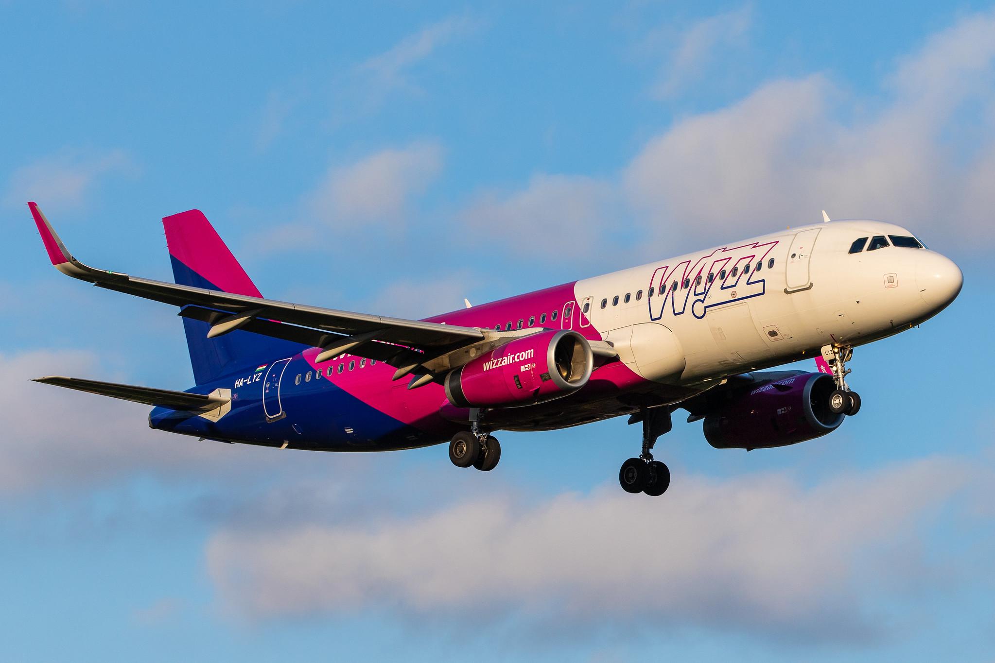 Hamburg Airport: Wizz Air (W6 / WZZ) |  Airbus A320-232 A320 | HA-LYZ | MSN 8355