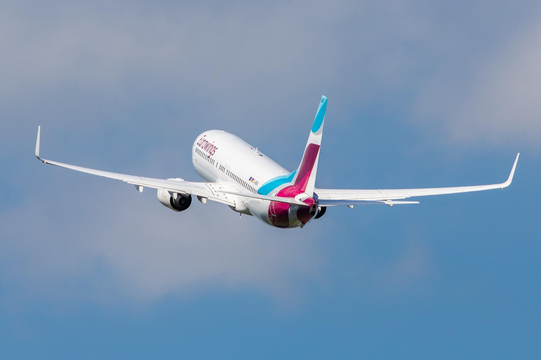 Hamburg Airport: Eurowings (EW / EWG) | Operator: TUI fly |  Boeing 737-86J B738 | D-ABKN | MSN 37756