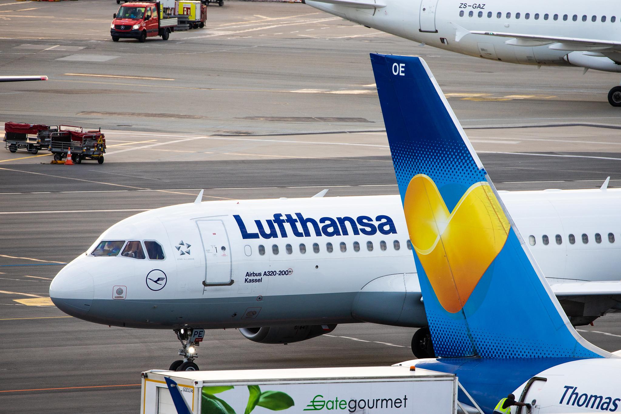 Hamburg Airport: Lufthansa (LH / DLH) |  Airbus A320-211 A320 | D-AIPE | MSN 0078