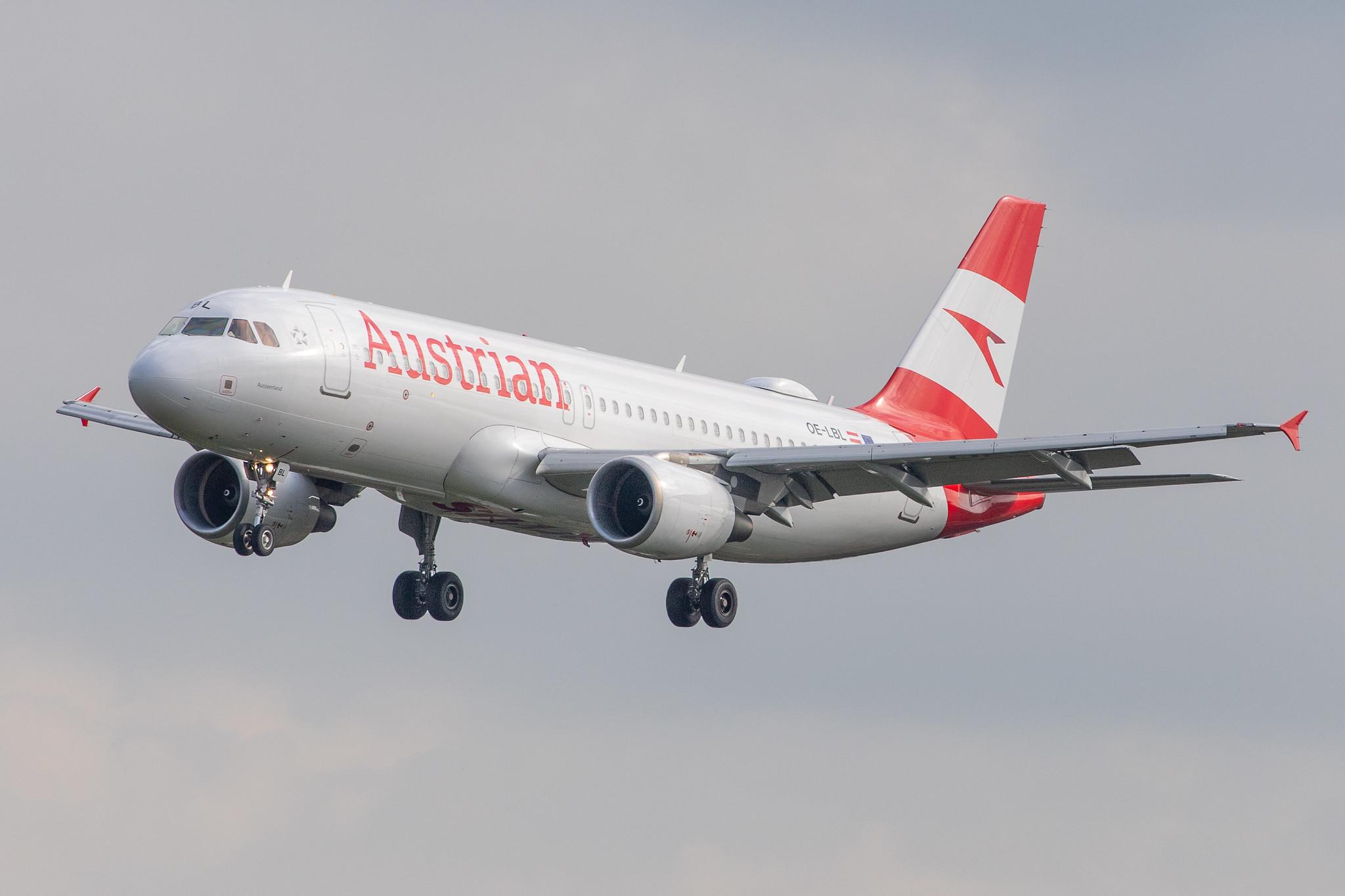 Hamburg Airport: Austrian Airlines (OS / AUA) |  Airbus A320-214 A320 | OE-LBL | MSN 2009