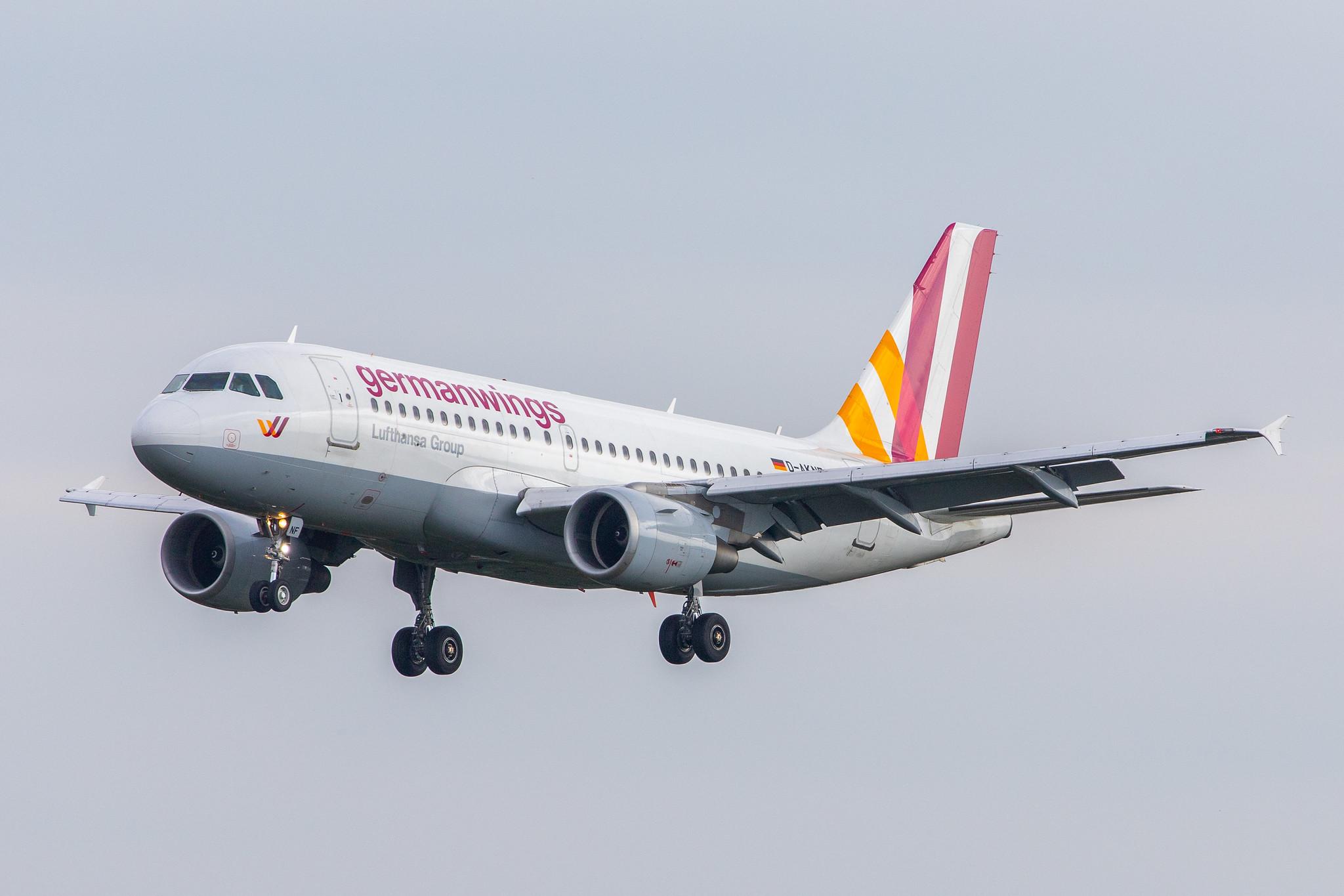 Hamburg Airport: Eurowings (EW / EWG) | Operator: Germanwings |  Airbus A319-112 A319 | D-AKNF | MSN 0646