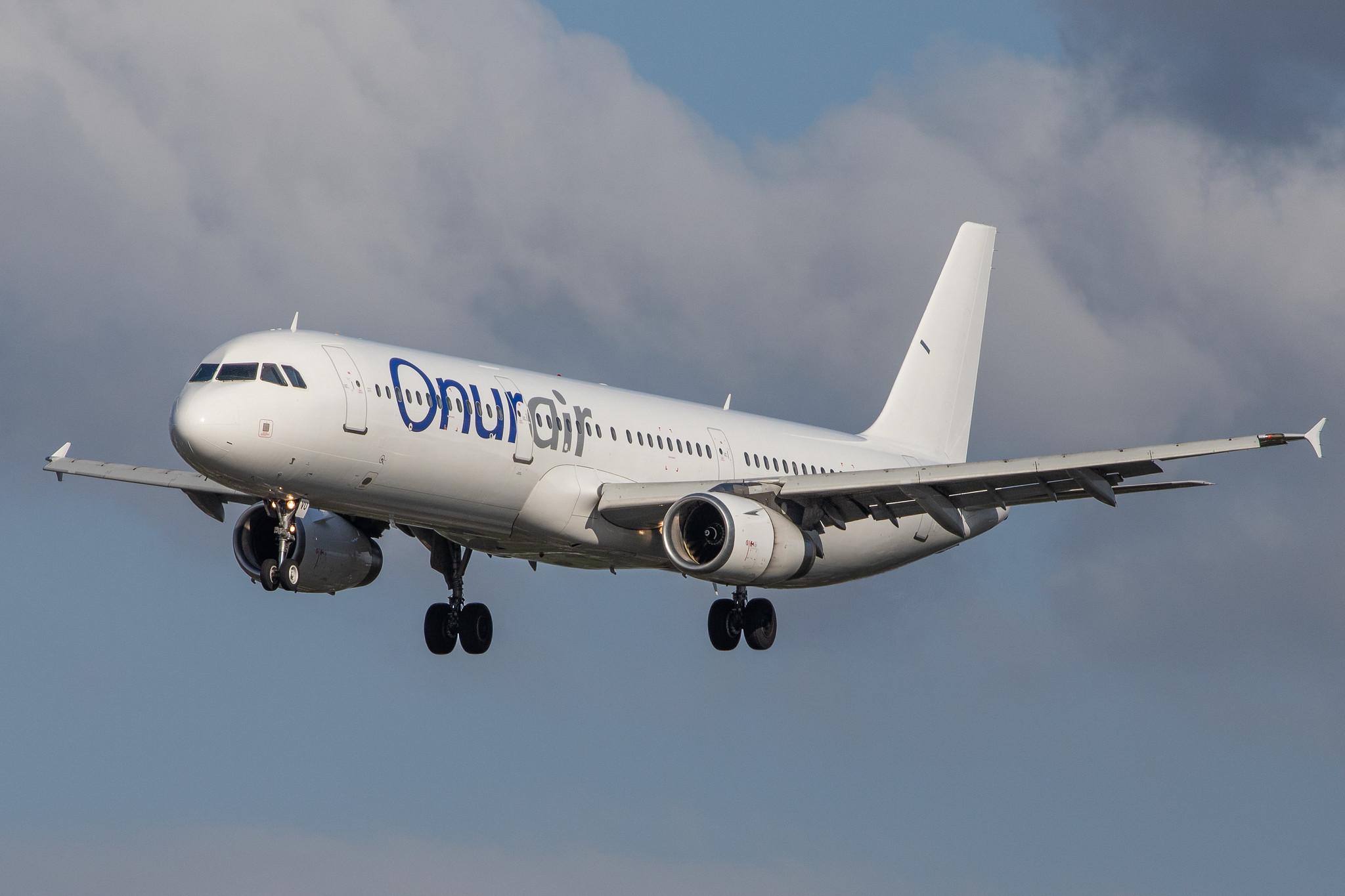 Hamburg Airport: Onur Air (8Q / OHY) | Operator: Avion Express |  Airbus A321-231 A321 | LY-NVU | MSN 1421