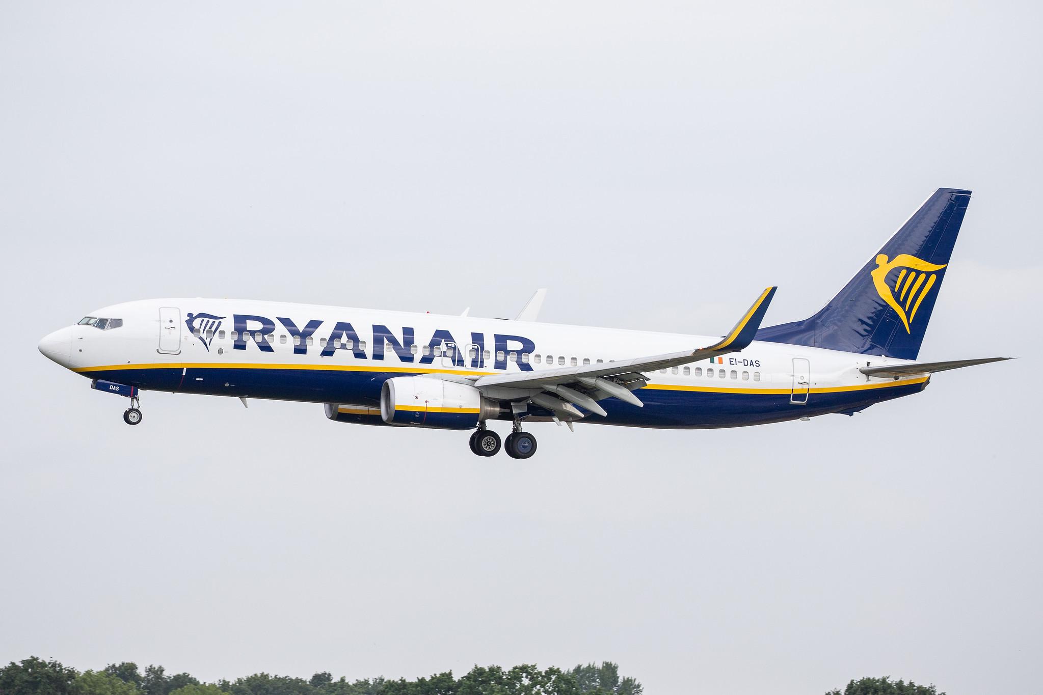 Hamburg Airport: Ryanair (FR / RYR) |  Boeing 737-8AS B738 | EI-DAS | MSN 33553