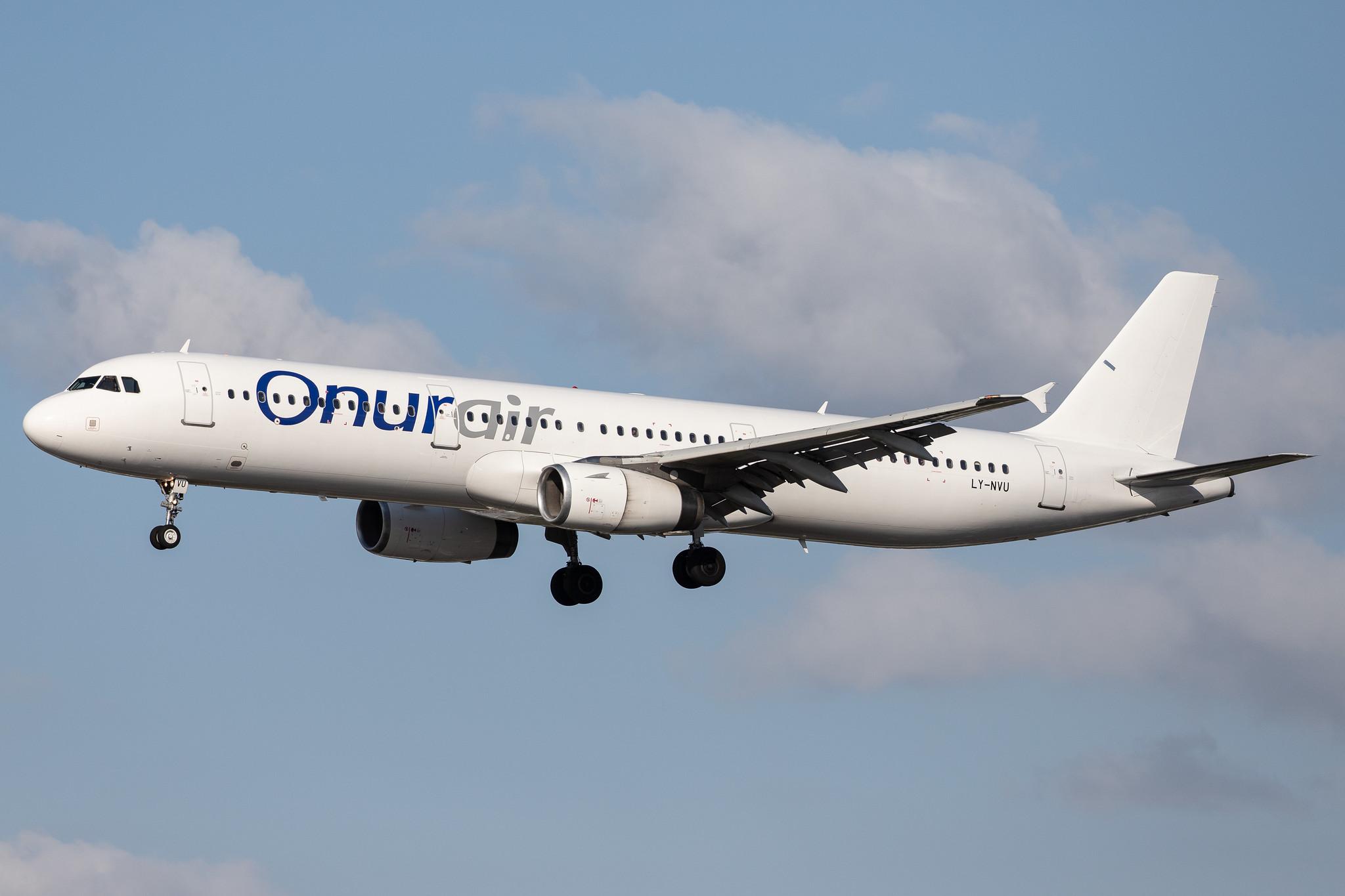 Hamburg Airport: Onur Air (8Q / OHY) | Operator: Avion Express |  Airbus A321-231 A321 | LY-NVU | MSN 1421