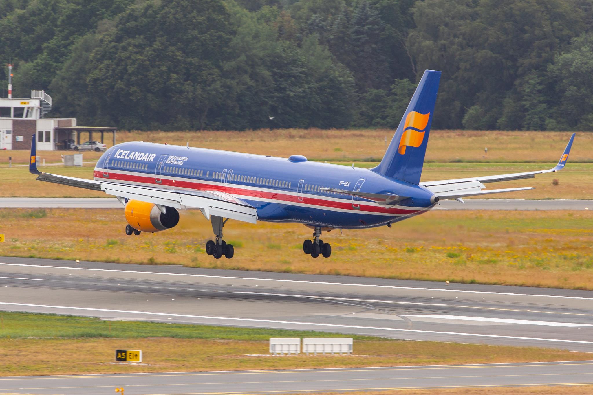 Hamburg Airport: Icelandair (FI / ICE) | Livery: 100 Years Icelandic Independence Livery | Boeing 757-3E7 B753 | TF-ISX | MSN 30179