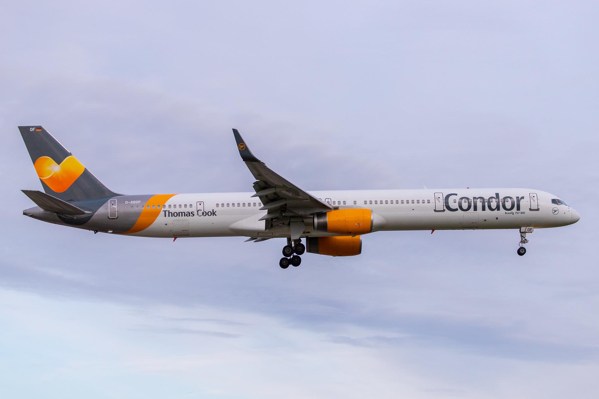 Hamburg Airport: Condor (DE / CFG) |  Boeing 757-330 B753 | D-ABOF | MSN 29013