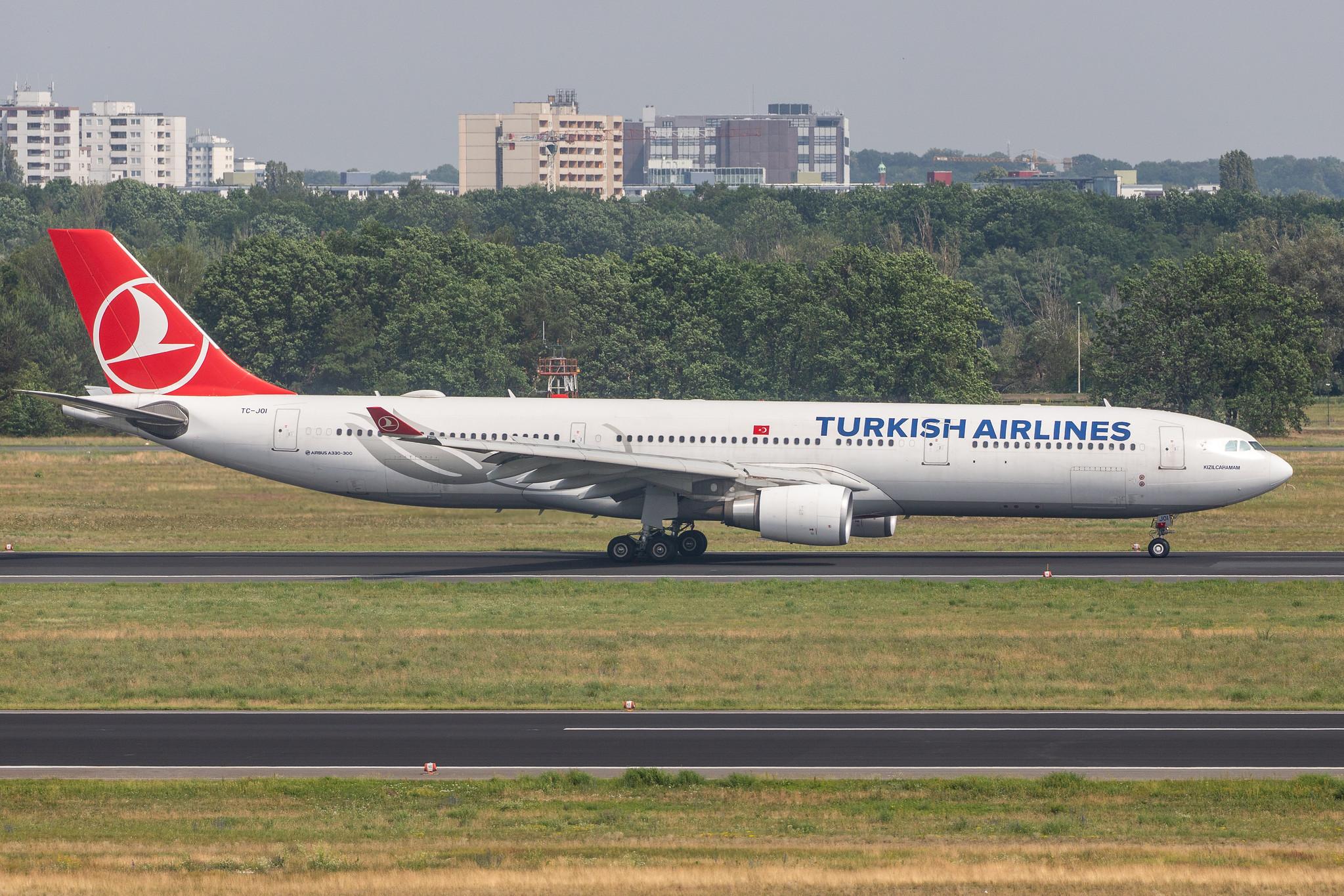 Flughafen Berlin Tegel (TXL): Turkish Airlines Airbus A330-303 A333 TC-JOI MSN 1629