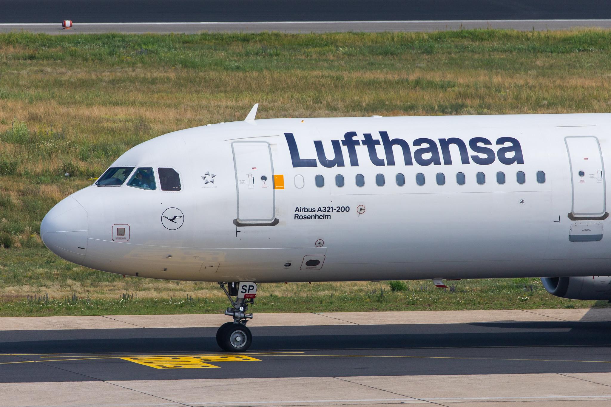 Flughafen Berlin Tegel (TXL): Lufthansa Airbus A321-231 A321 D-AISP MSN 3864