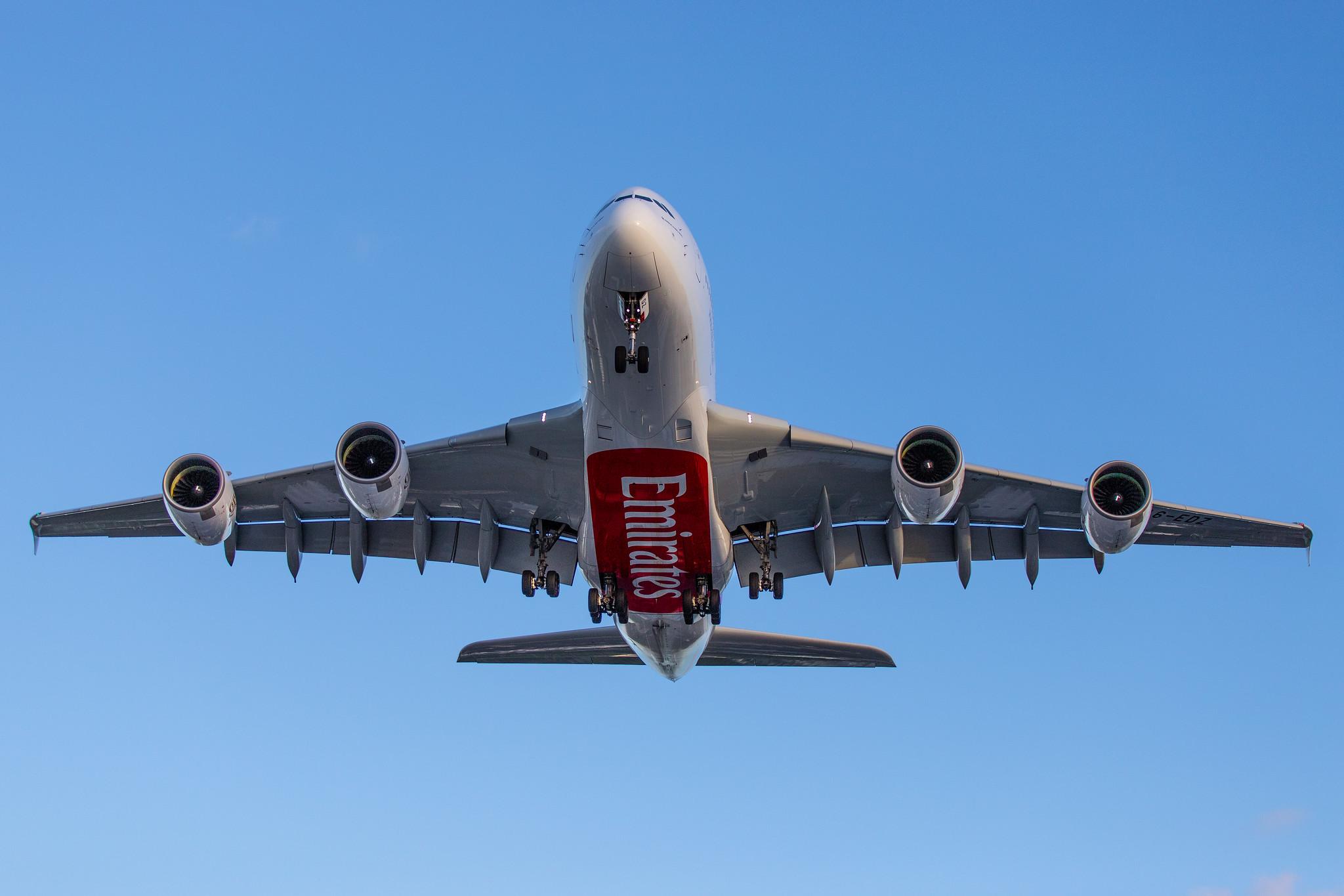 Hamburg Airport: Emirates (EK / UAE) |  Airbus A380-861 A388 | A6-EDZ | MSN 107