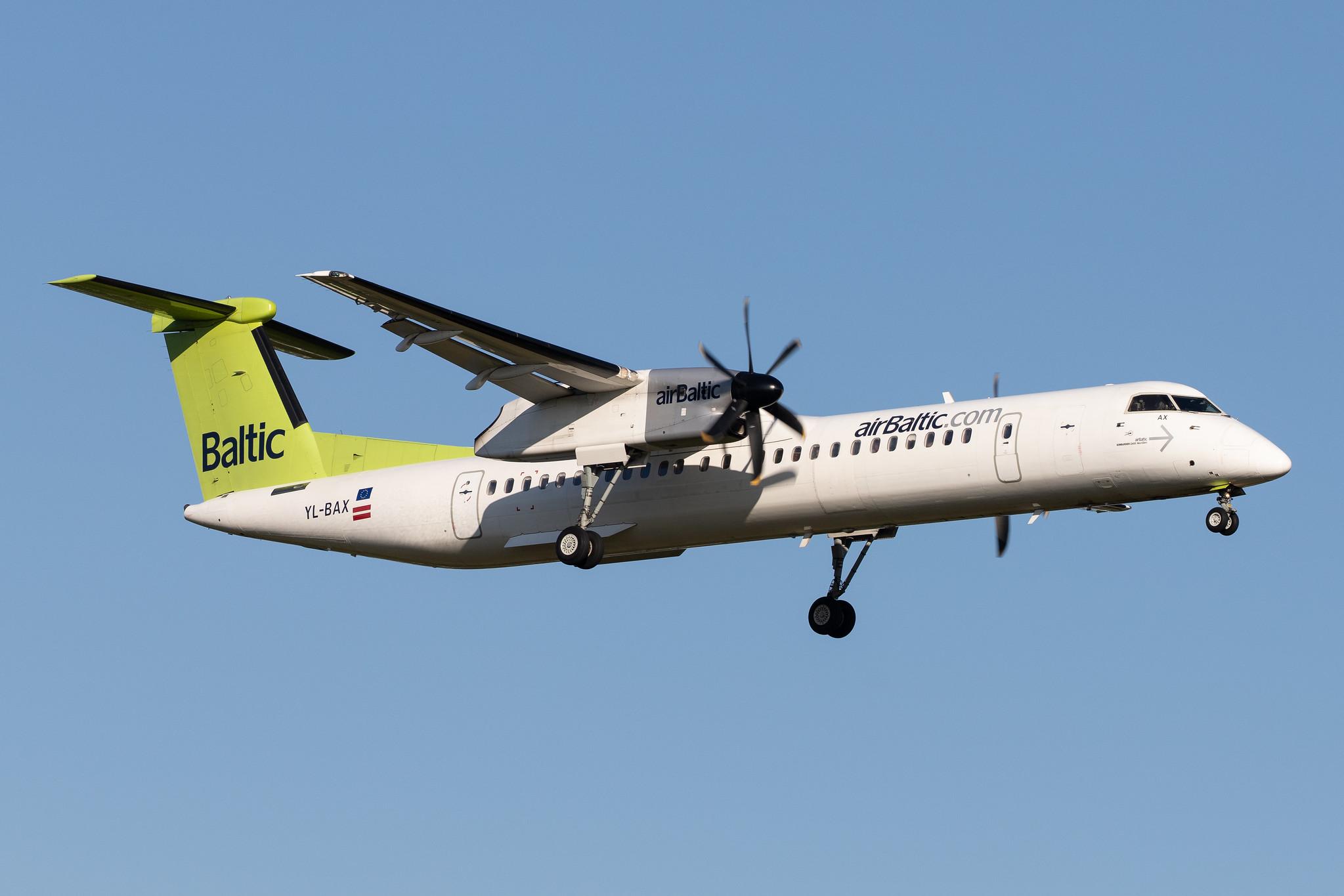 Hamburg Airport: Air Baltic (BT / BTI) |  De Havilland Canada Dash 8-400 DH8D | YL-BAX | MSN 4324