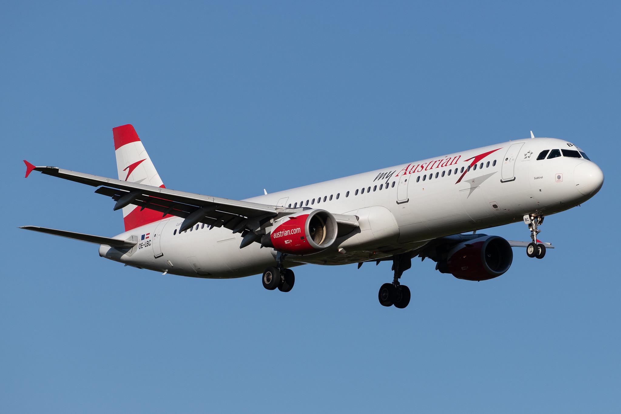 Hamburg Airport: Austrian Airlines (OS / AUA) |  Airbus A321-111 A321 | OE-LBC | MSN 0581