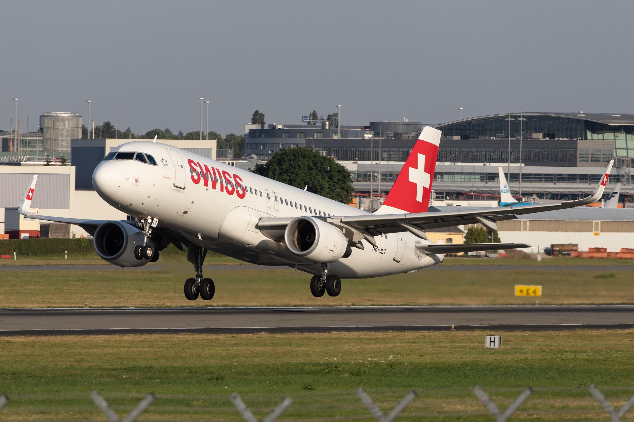Hamburg Airport: Swiss (LX / SWR) | Airbus A320-214 A320 | HB-JLT | MSN 5518