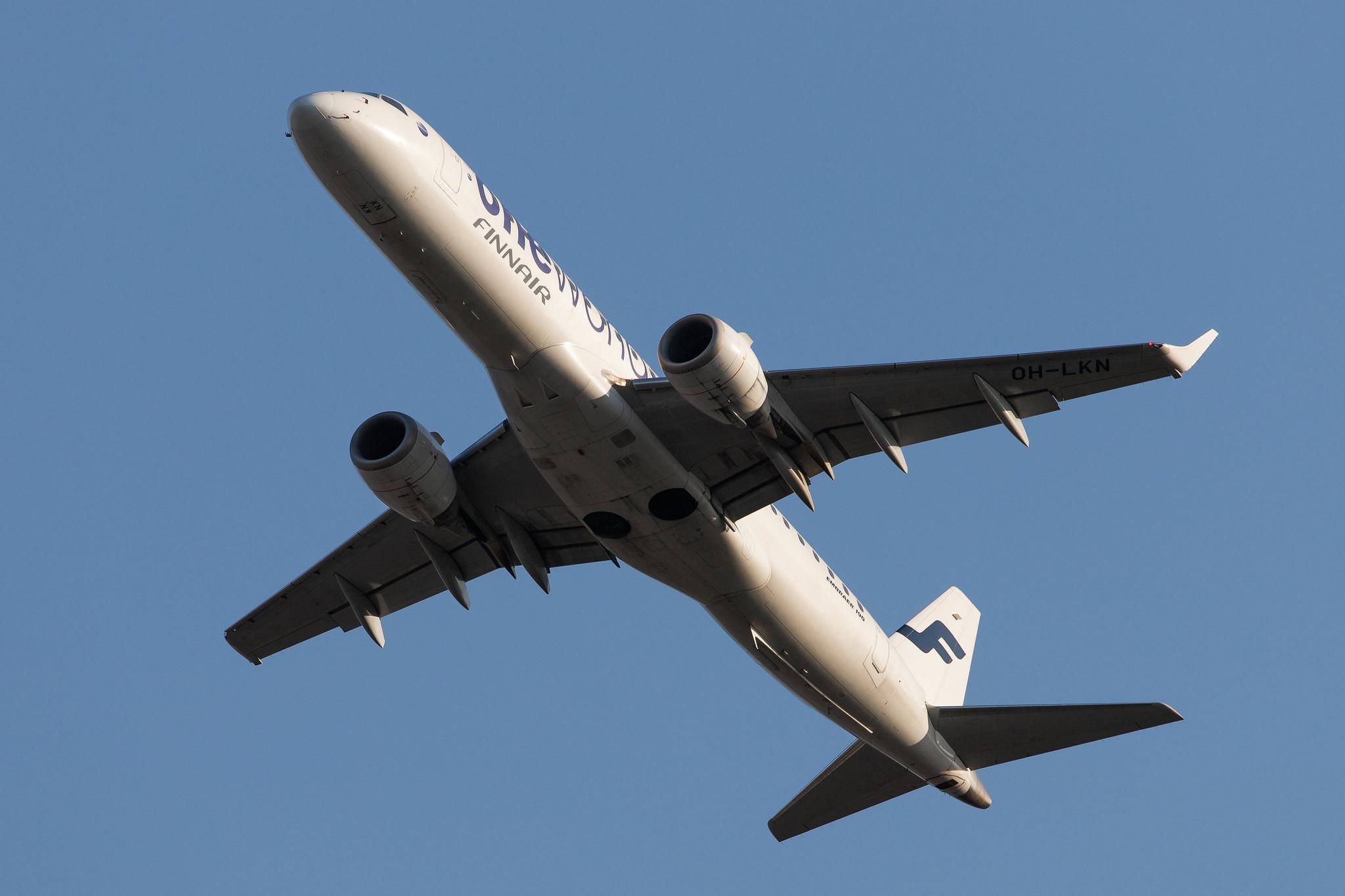 Hamburg Airport: Finnair (AY / FIN) |  Livery: Oneworld livery | Operator: NORRA |  Embraer ERJ-190LR E190 | OH-LKN | MSN 19000252