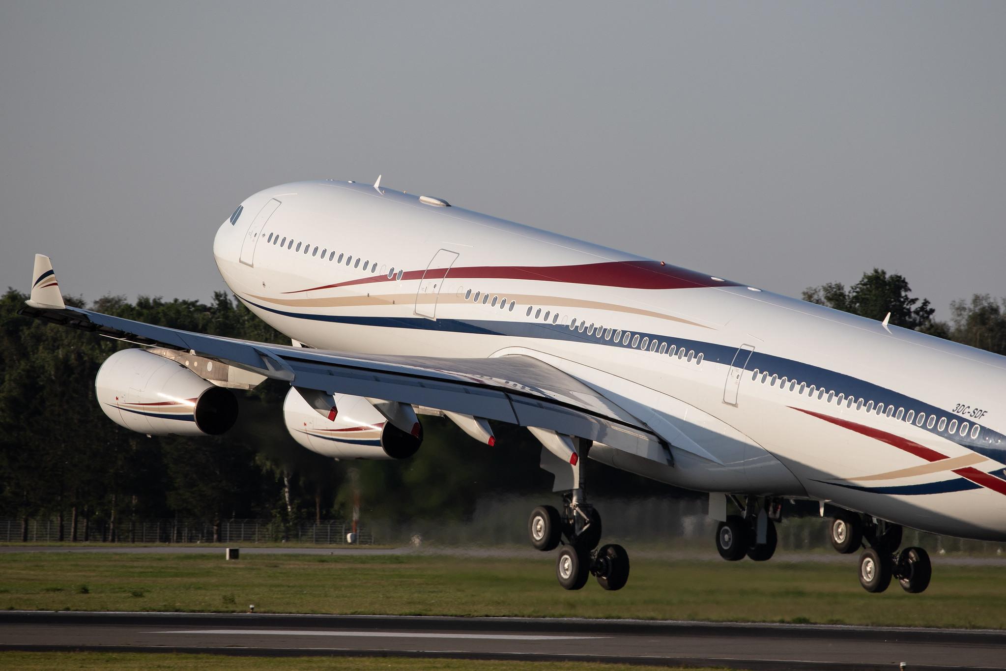Hamburg Airport: Kingdom of Swaziland | Airbus A340-313 A343 | 3DC-SDF | MSN 406