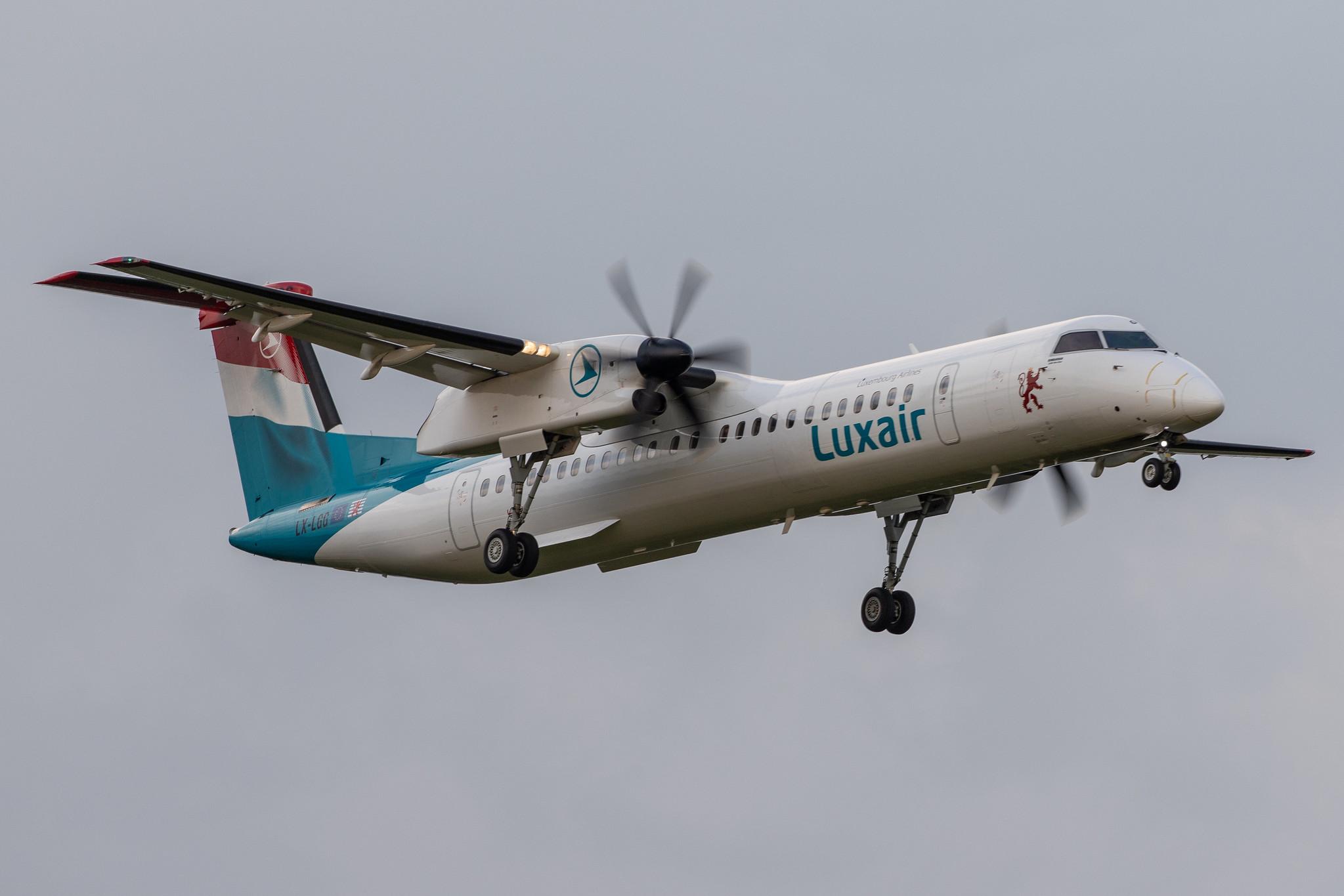 Hamburg Airport: Luxair (LG / LGL) | De Havilland Canada Dash 8-400 DH8D | LX-LGG | MSN 4418