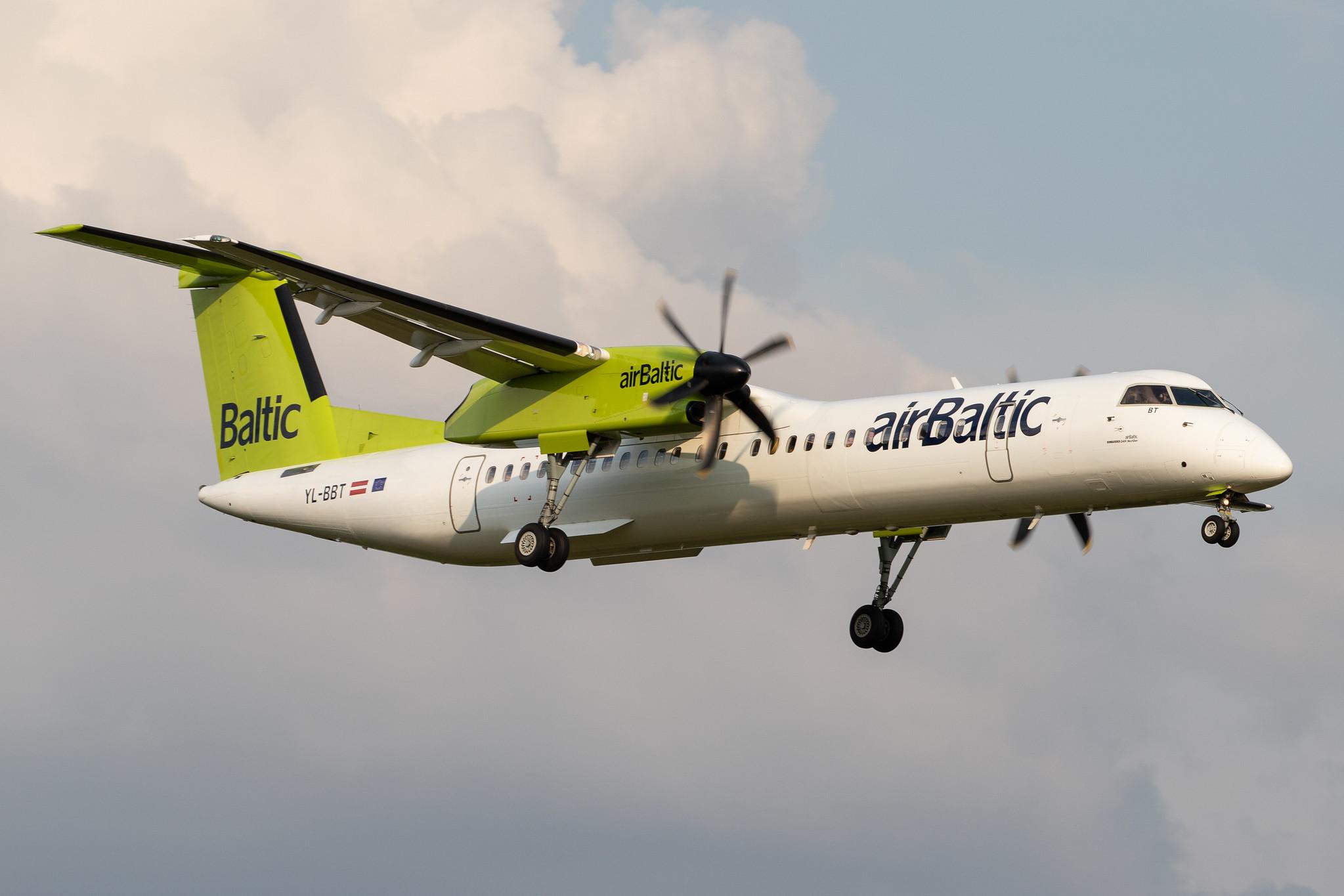 Hamburg Airport: Air Baltic (BT / BTI) | De Havilland Canada Dash 8-400 DH8D | YL-BBT | MSN 4438