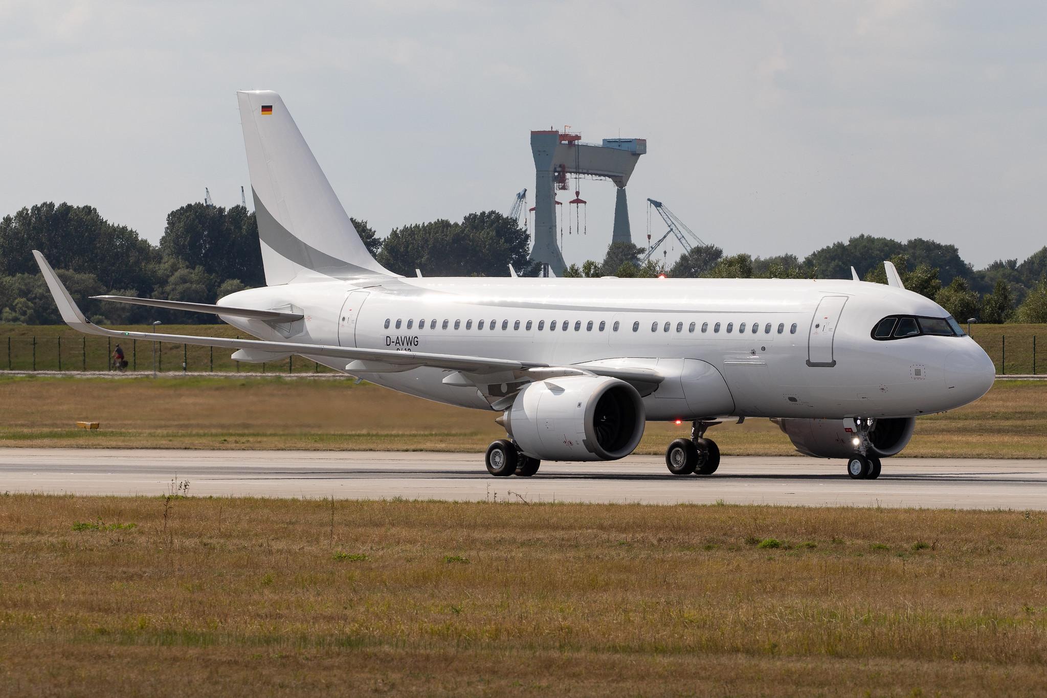 Flugplatz Hamburg-Finkenwerder: Airbus (/ AIB) |  Airbus A319-153N(CJ) A319 | D-AVWG | MSN 8612 (Private Owner, D-ANEO)