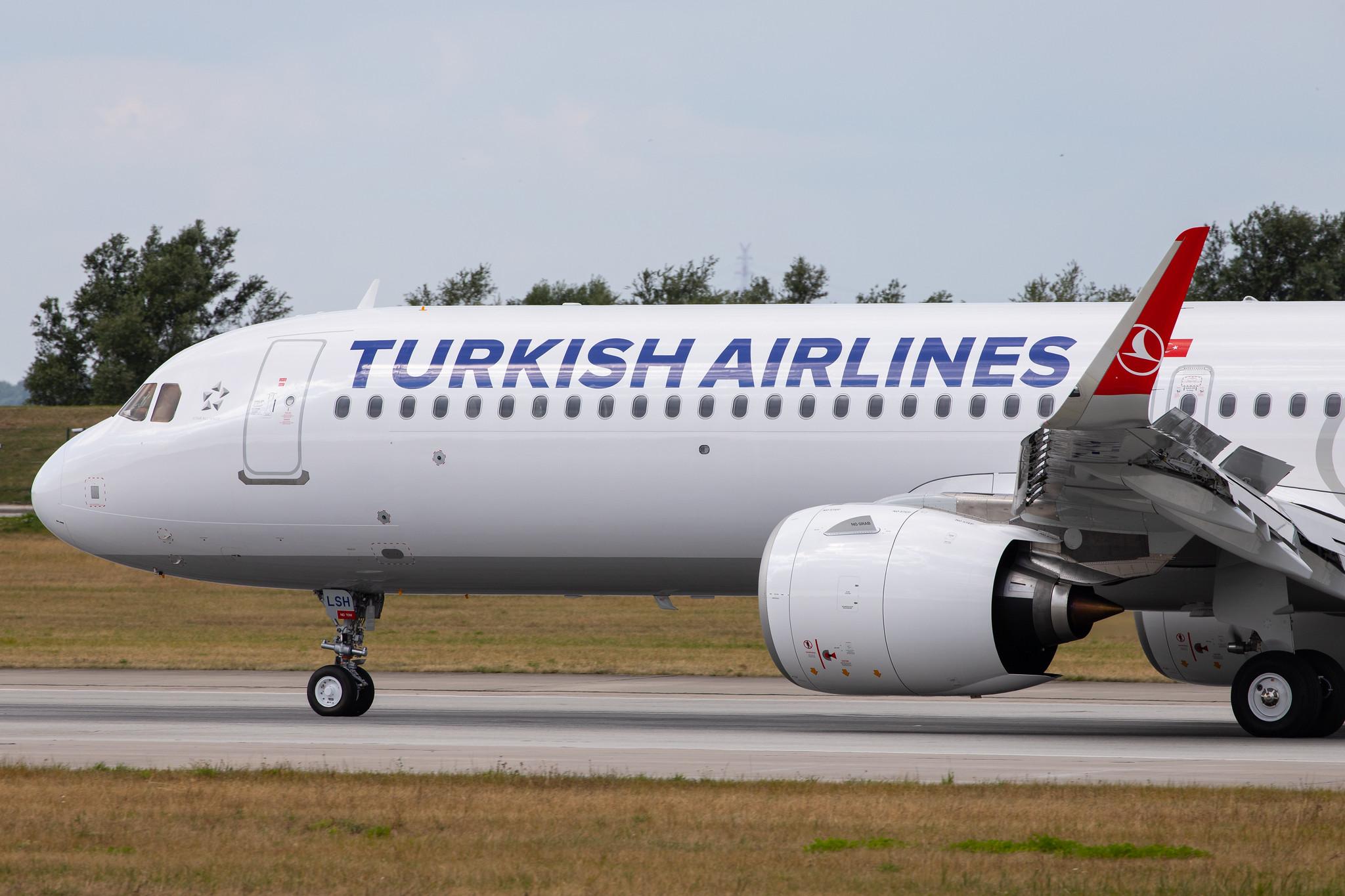 Flugplatz Hamburg-Finkenwerder: Airbus (/ AIB) |  Airbus A321-271NX A21N | D-AVYA | MSN 8919 (Turkish Airlines, TC-LSH)
